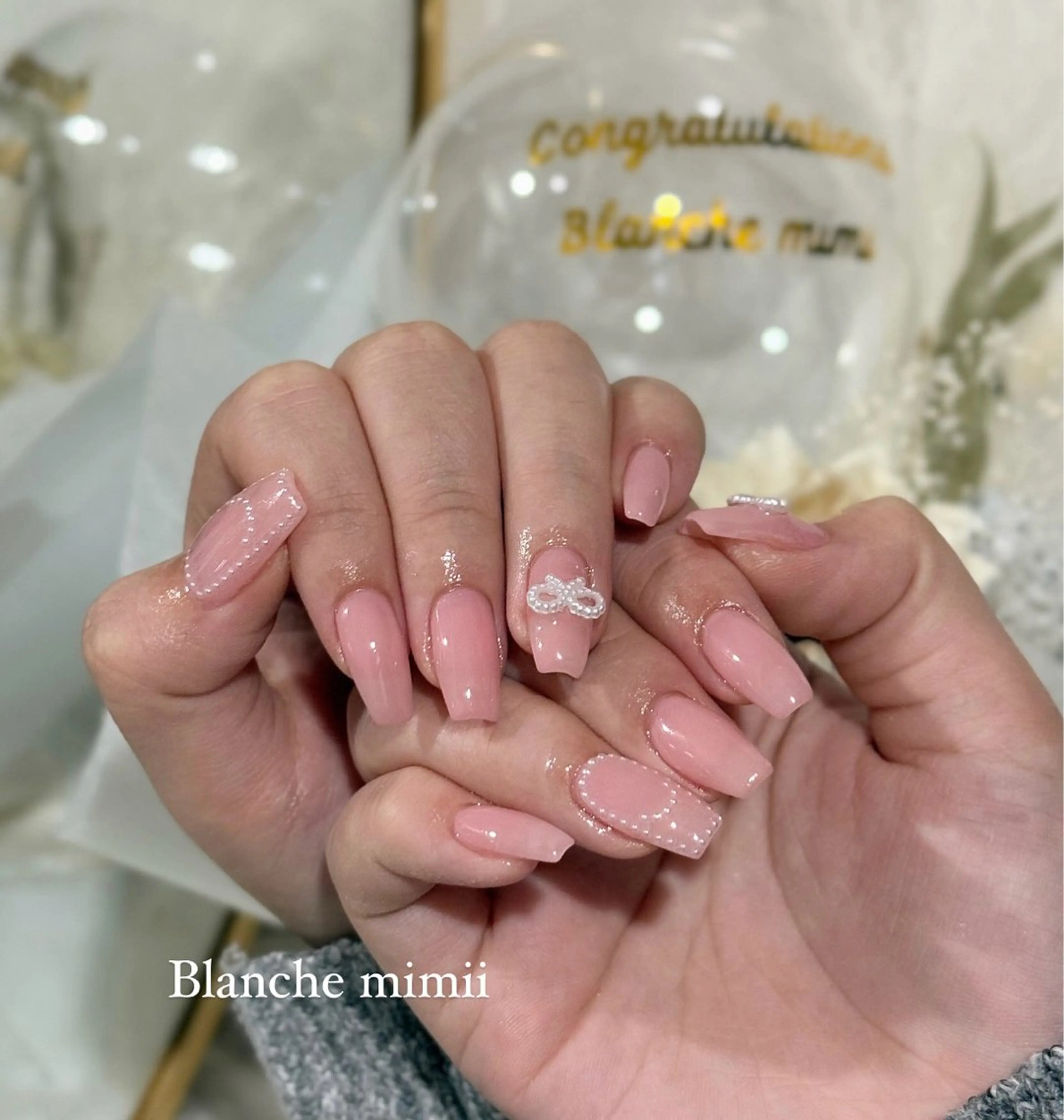 ネイル フレンチネイル ガーリー 韓国ネイル リボン シンプルネイル Blanche　mimii所属・Blanche Ayaのネイルデザイン