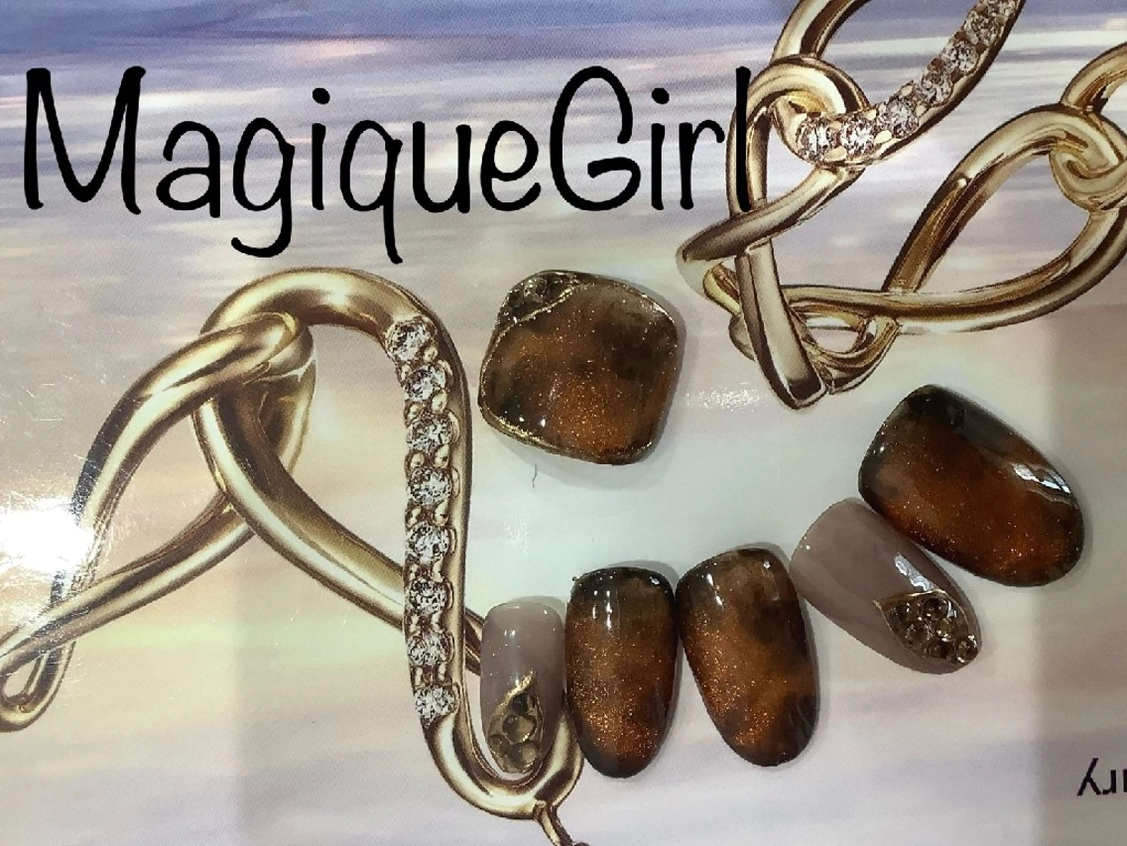 ネイル べっ甲ネイル Magique Girlのネイルデザイン