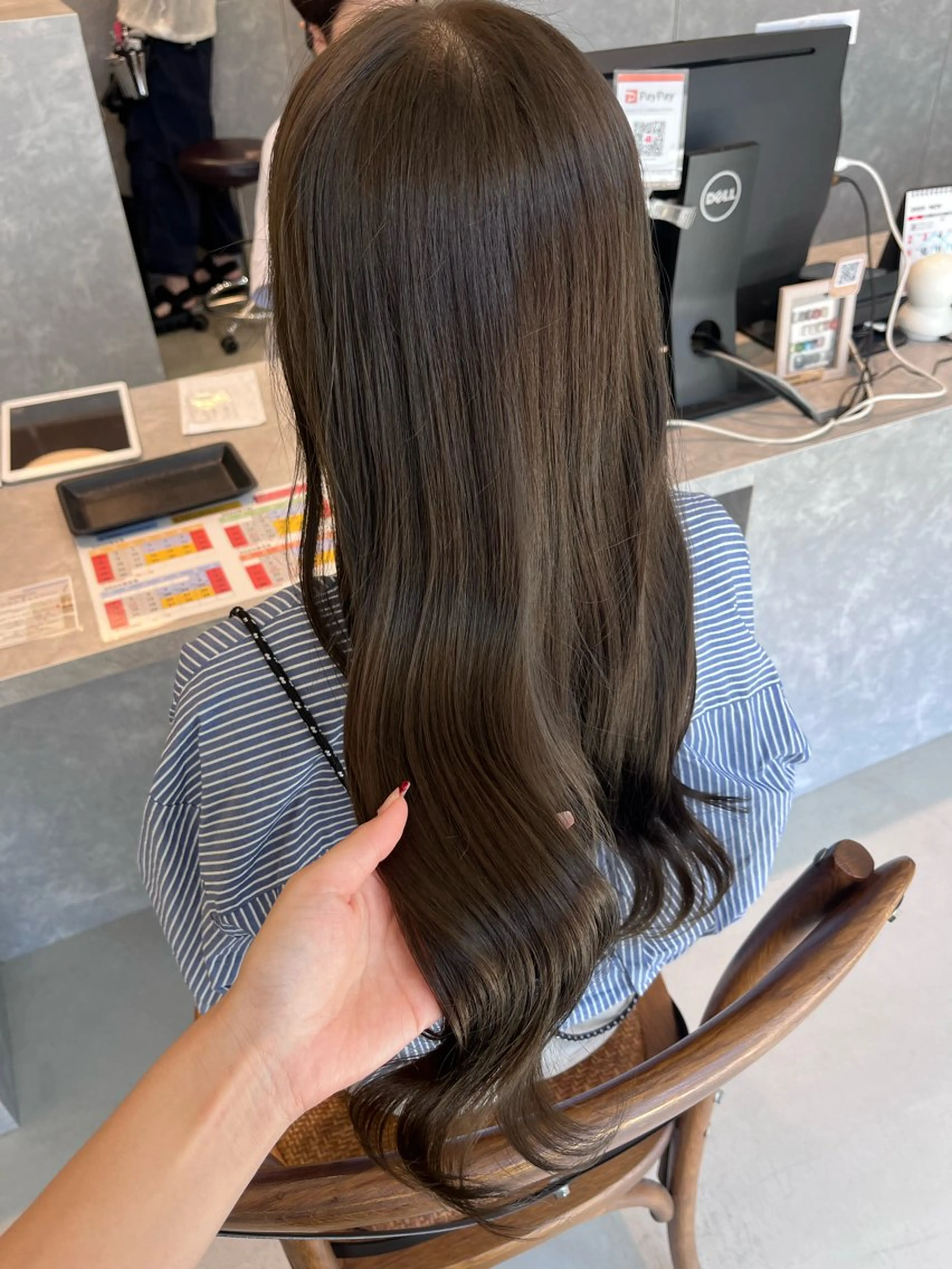 ロング カラー グレージュ オリーブグレージュ オリーブグレー 透明感カラー🫧🌈 似合わせカット✂︎のヘアスタイル