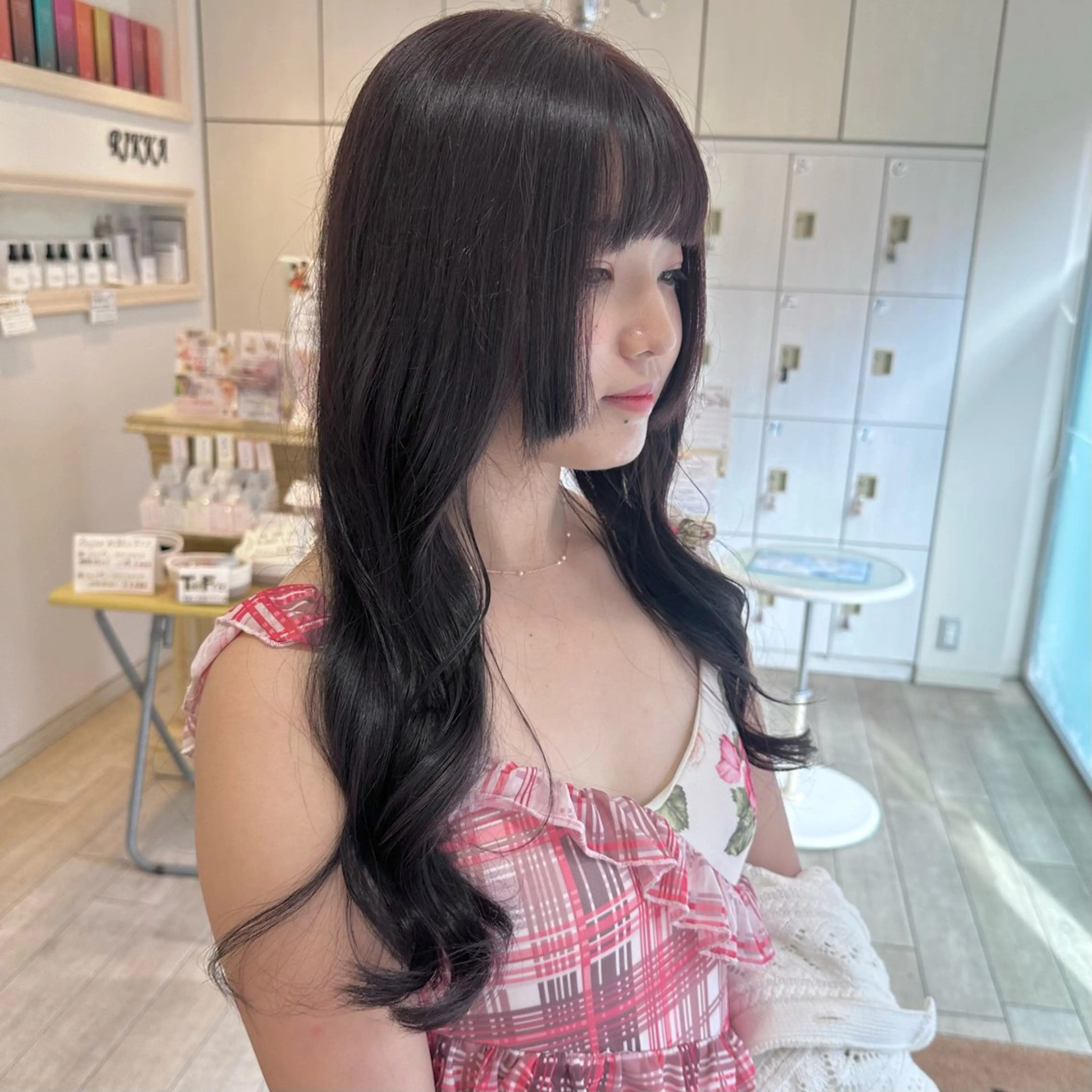 ロング カラー ヘアアレンジ カット ヘアカラー トリートメント ヘアセット 韓国ヘア/レイヤー 顔周りカット/ユキナのヘアスタイル