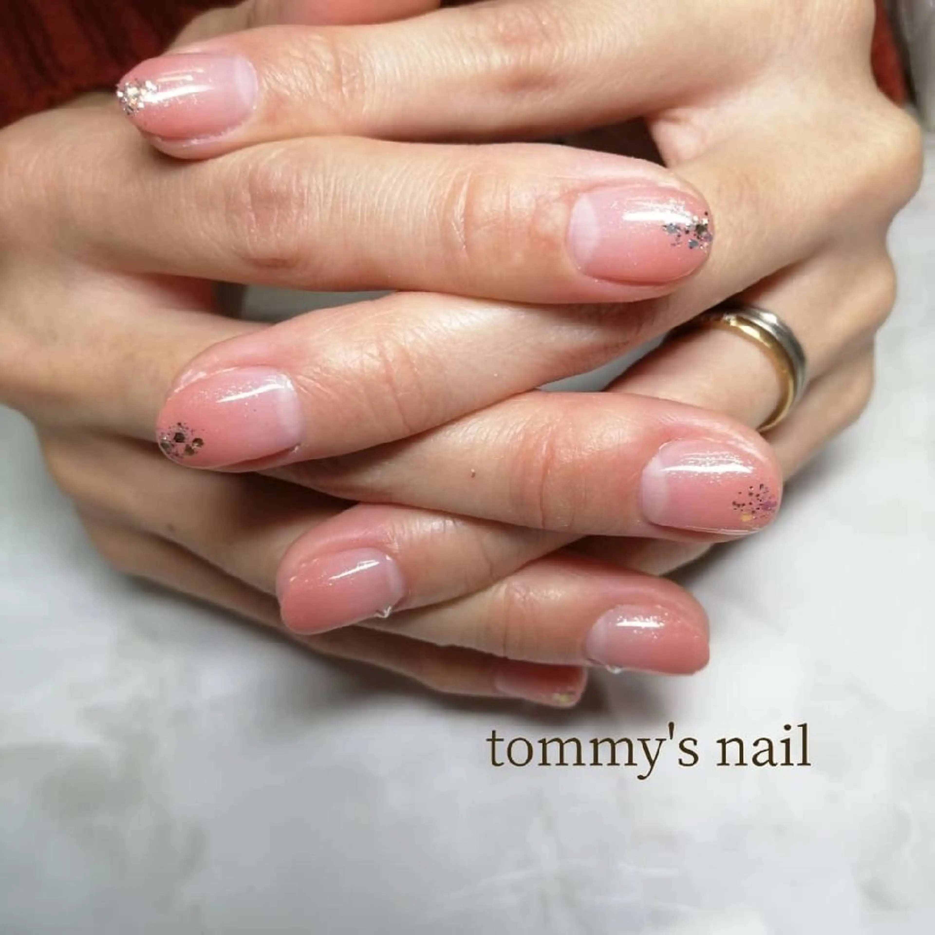 ネイル アートネイル グラデーション ハンドネイル tommy's nail所属・福岡/若よもぎ蒸し 全身美容が叶うサロンのネイルデザイン