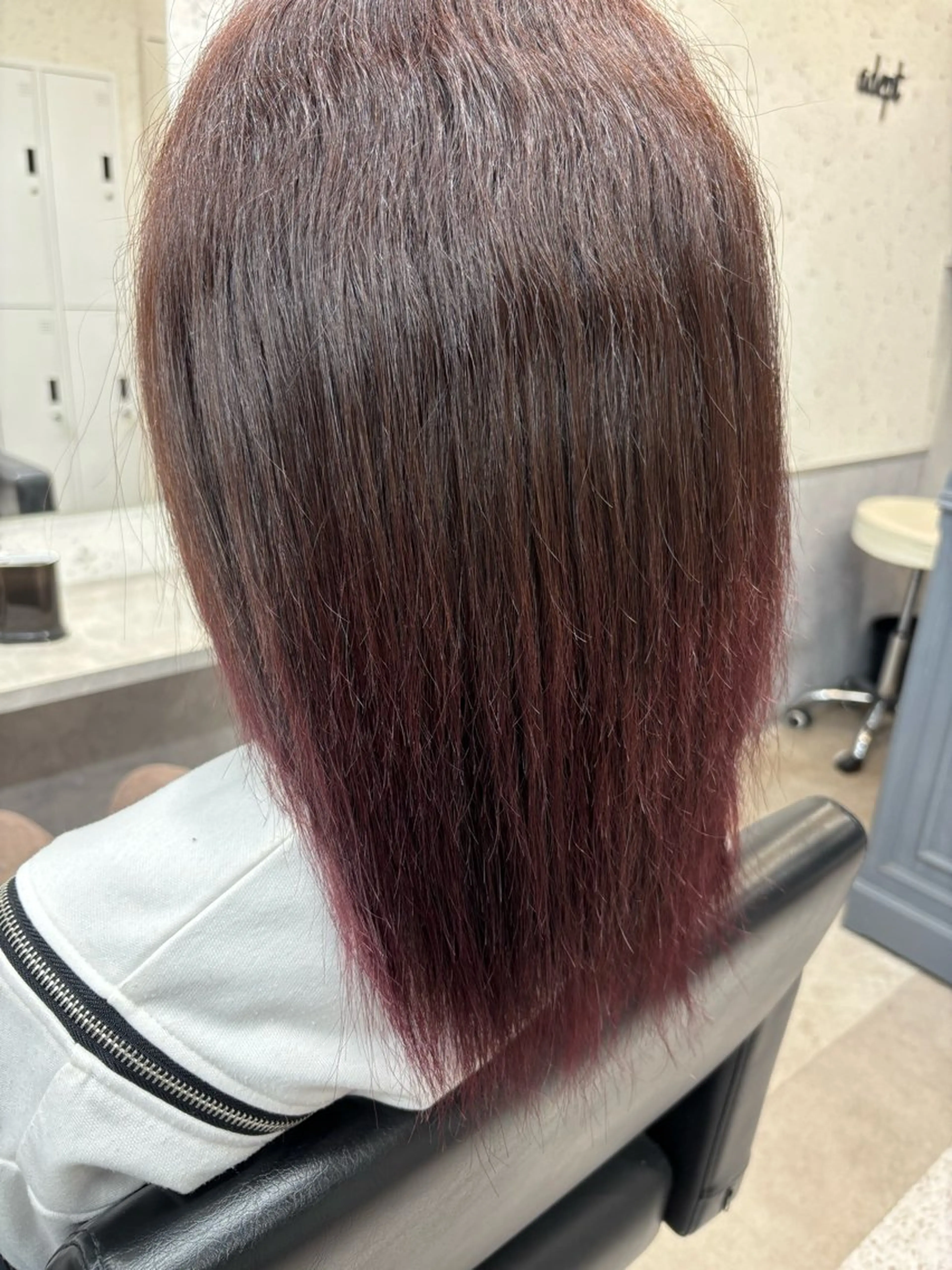 セミロング ヘアカラー adept金町所属・🍯adept YURINA🍯のヘアスタイル