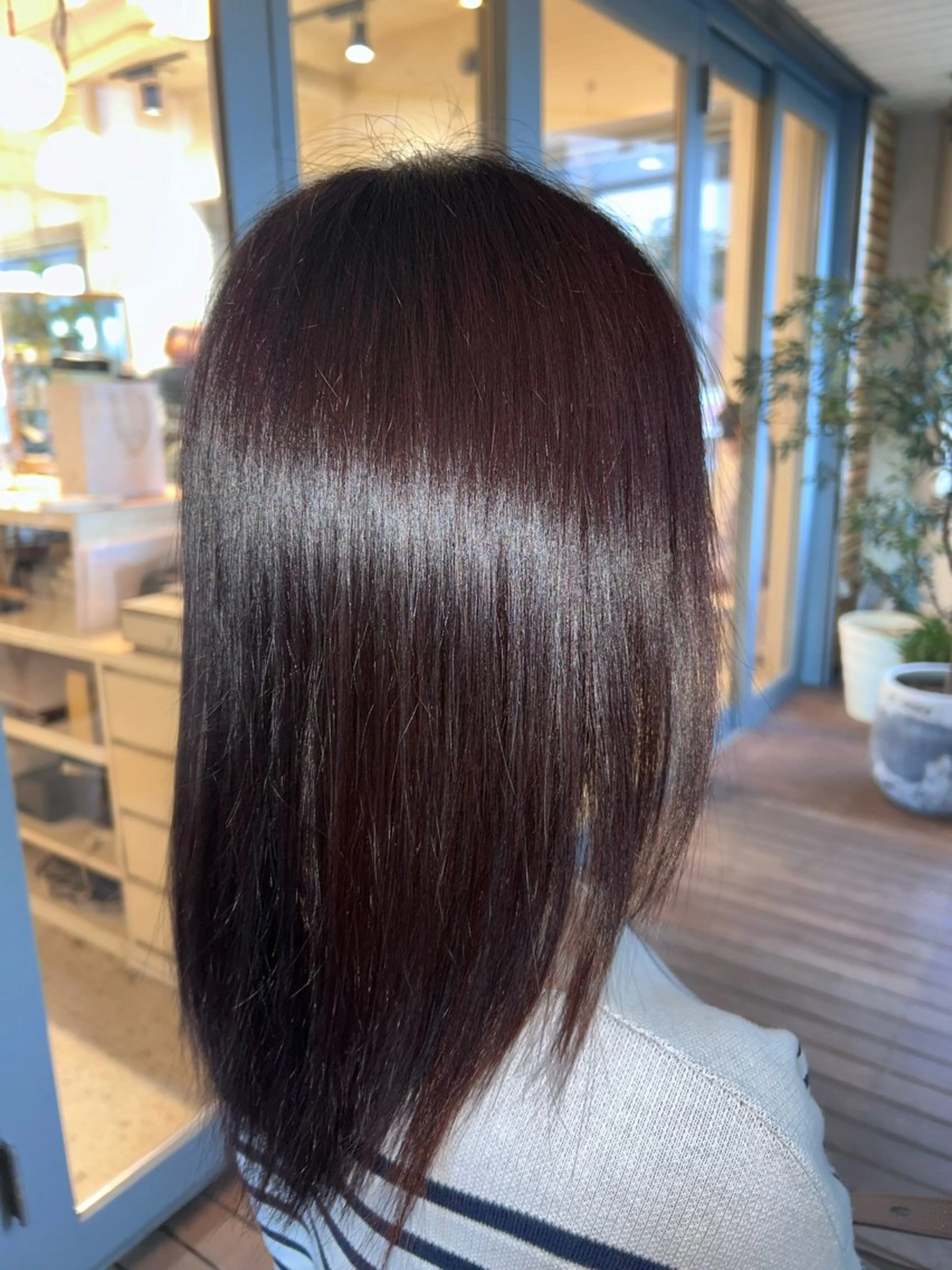 ミディアム カラー 若林 綾乃のヘアスタイル