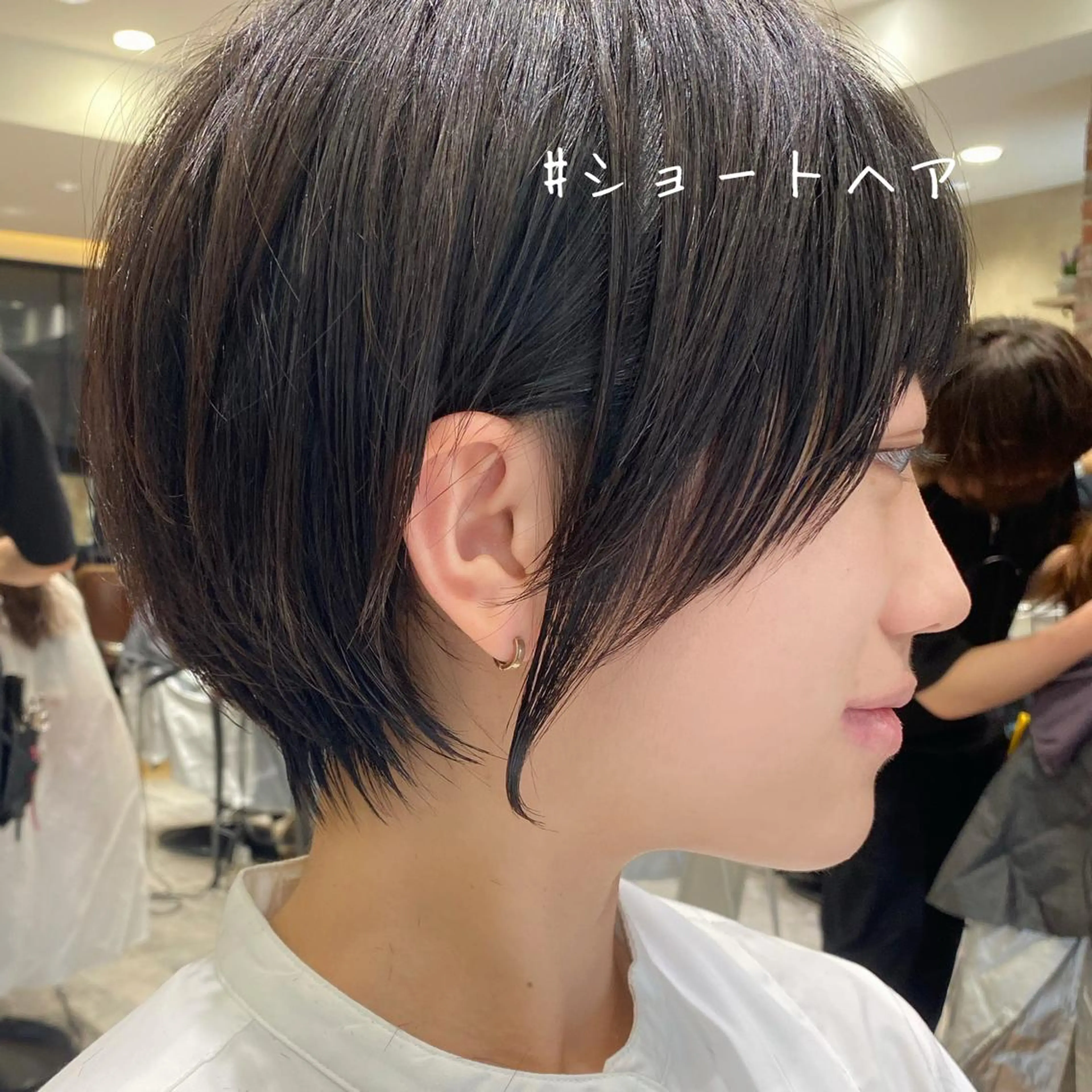 ショート 切りっぱなしボブ ショートボブ ハンサムショート 丸みショート アッシュ カット ヘアカラー トリートメント ショート、ボブの神✨ 峯朋也✂︎✨のヘアスタイル