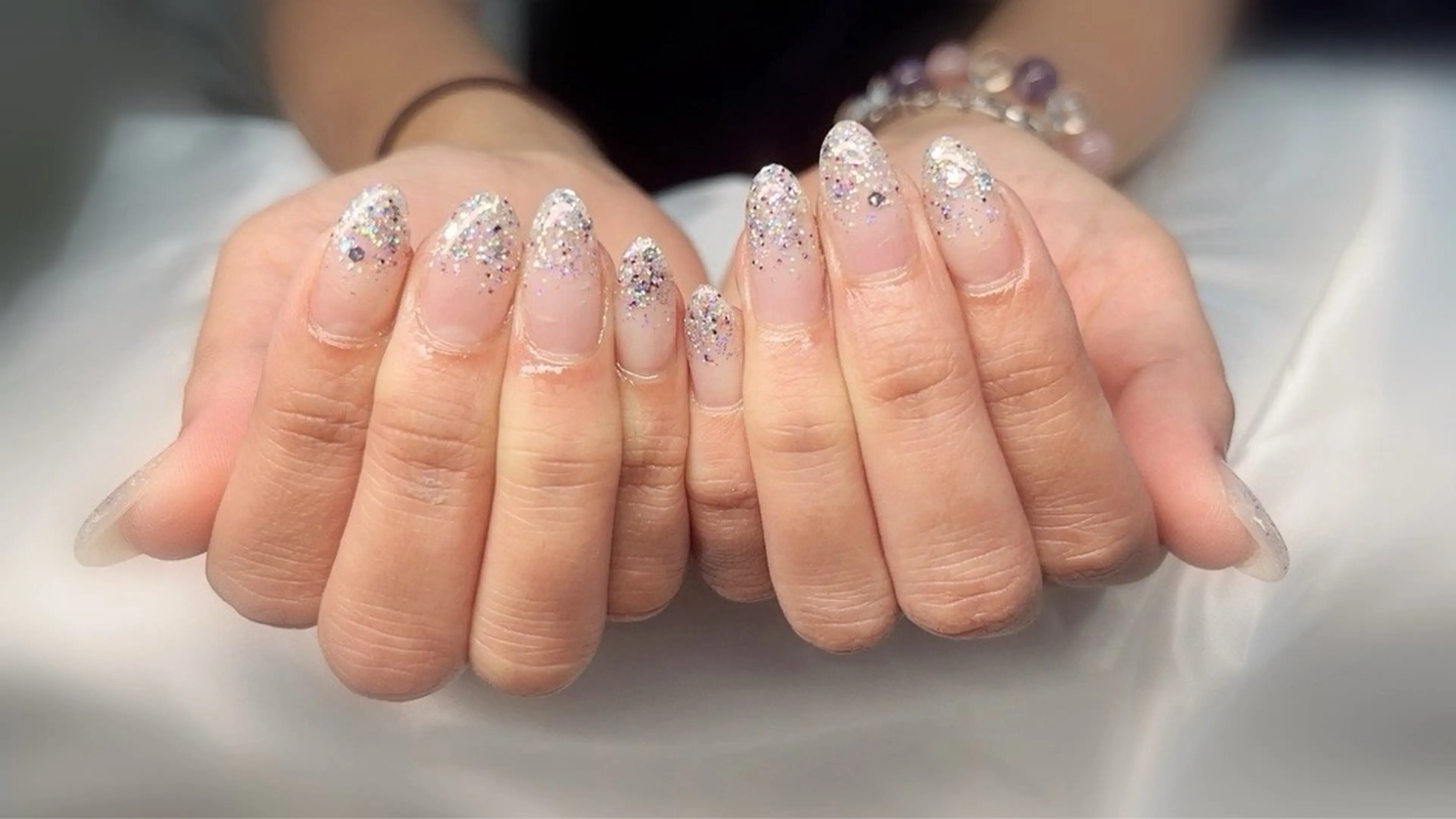 ネイル ラメ(グリッター) ラメグラデーション ek.nail⭐︎ kanaのネイルデザイン