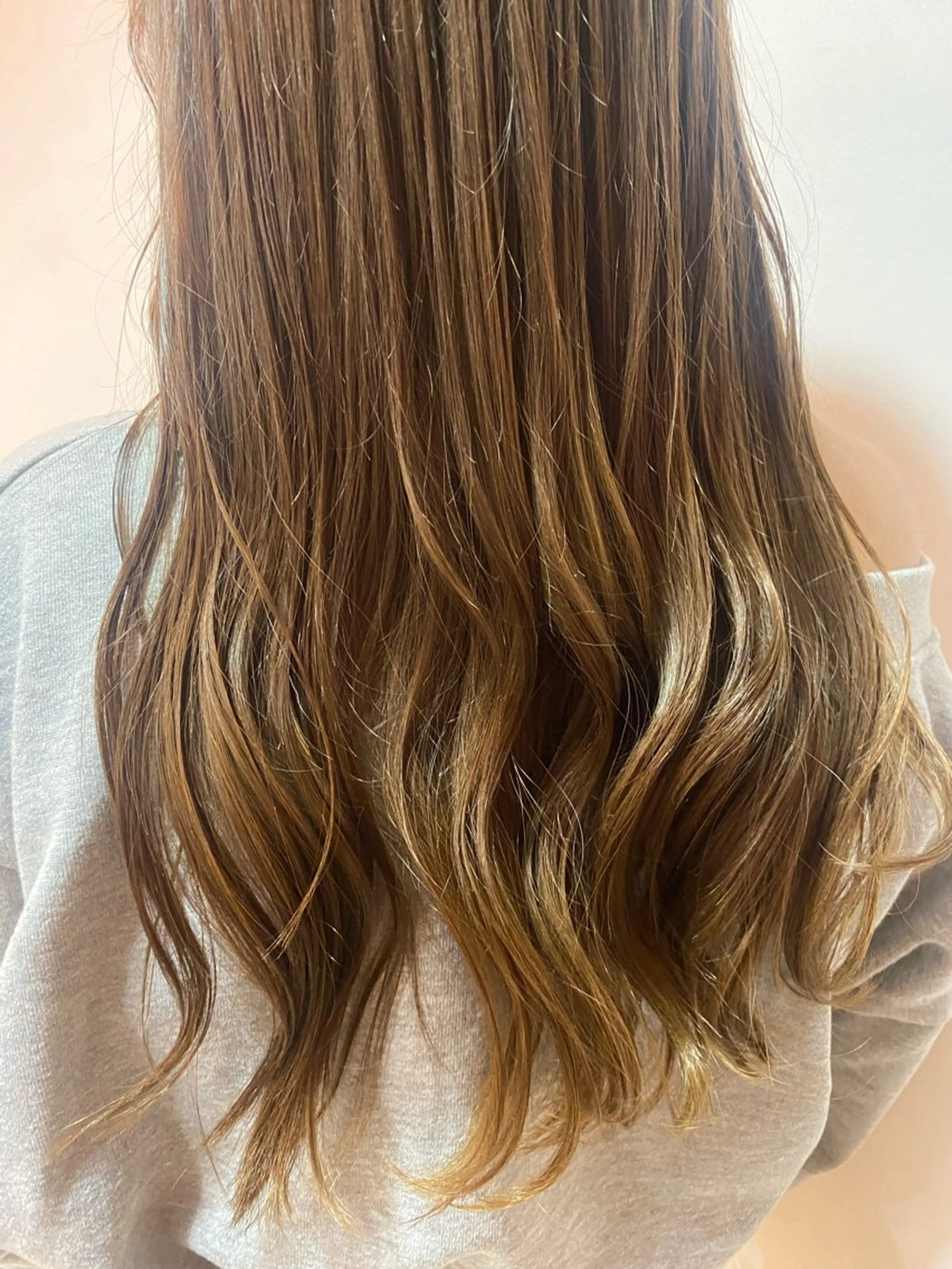 ロング カラー ベージュカラー ブリーチ emerge池袋東口 NANAのヘアスタイル