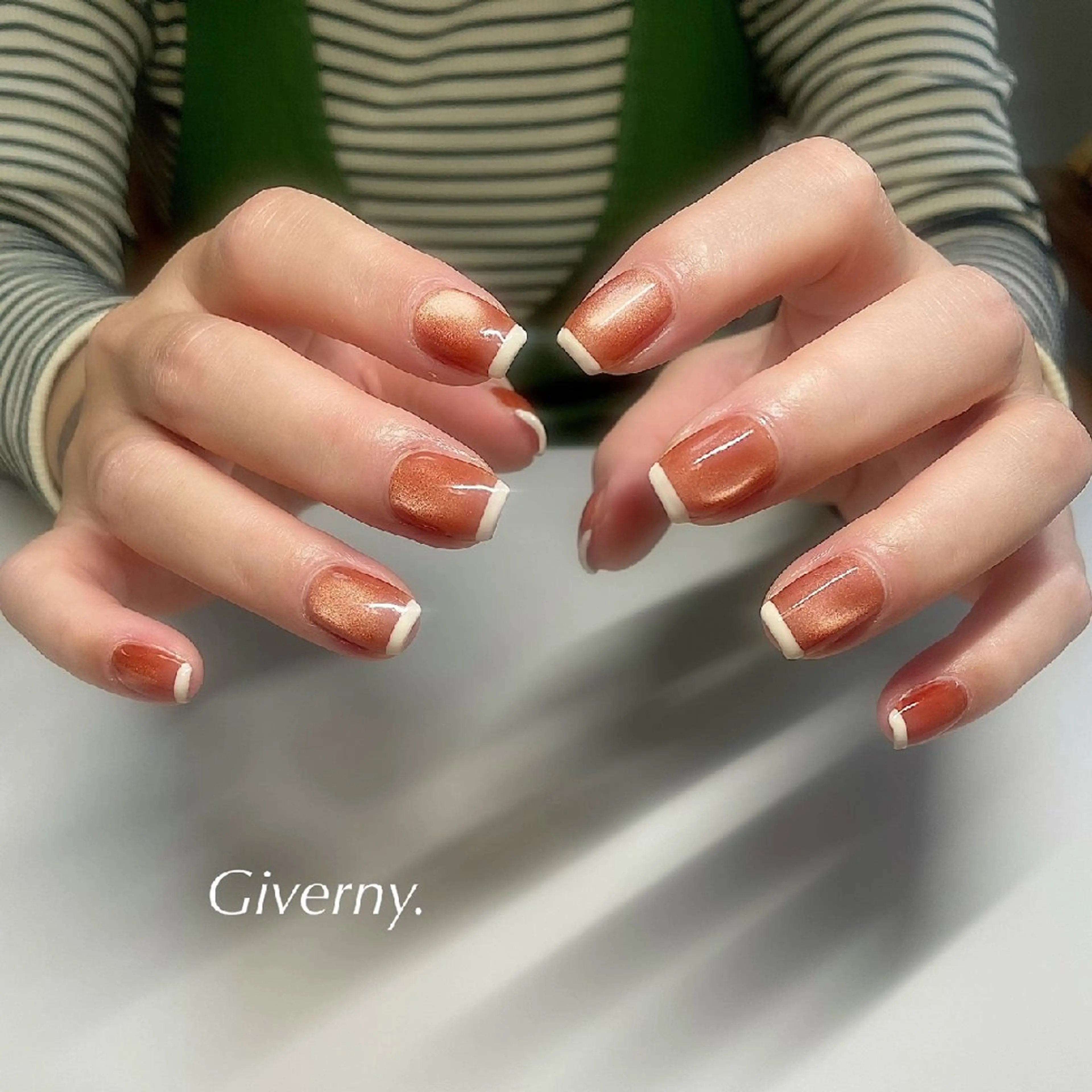 ネイル マグネットネイル ハンドネイル Giverny .のネイルデザイン