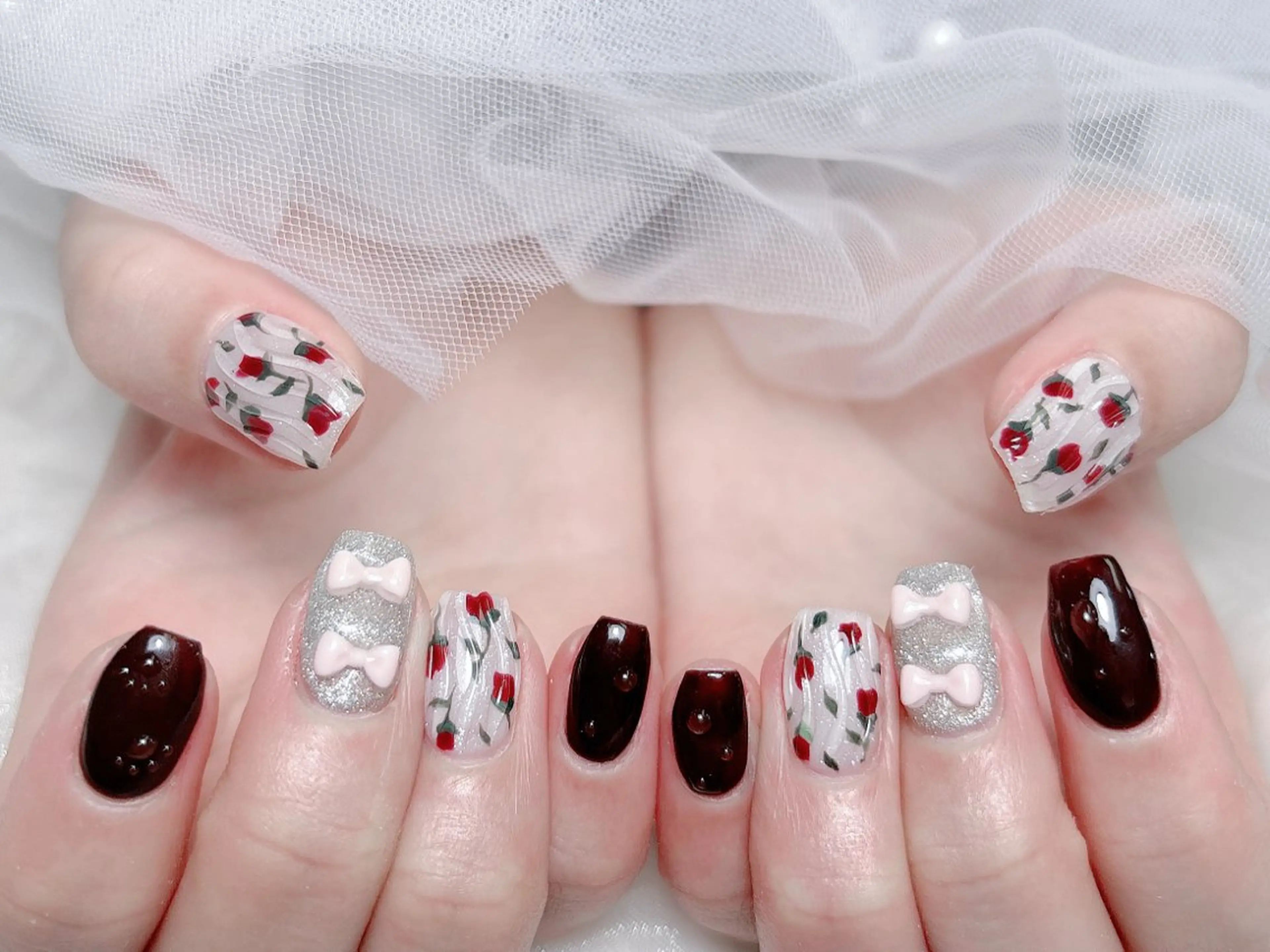 ネイル 成人式 ロングネイル マグネットネイル 大理石ネイル(マーブル) リボン ハンドネイル MoMoA Nail ネイル長さ出し専門店のネイルデザイン