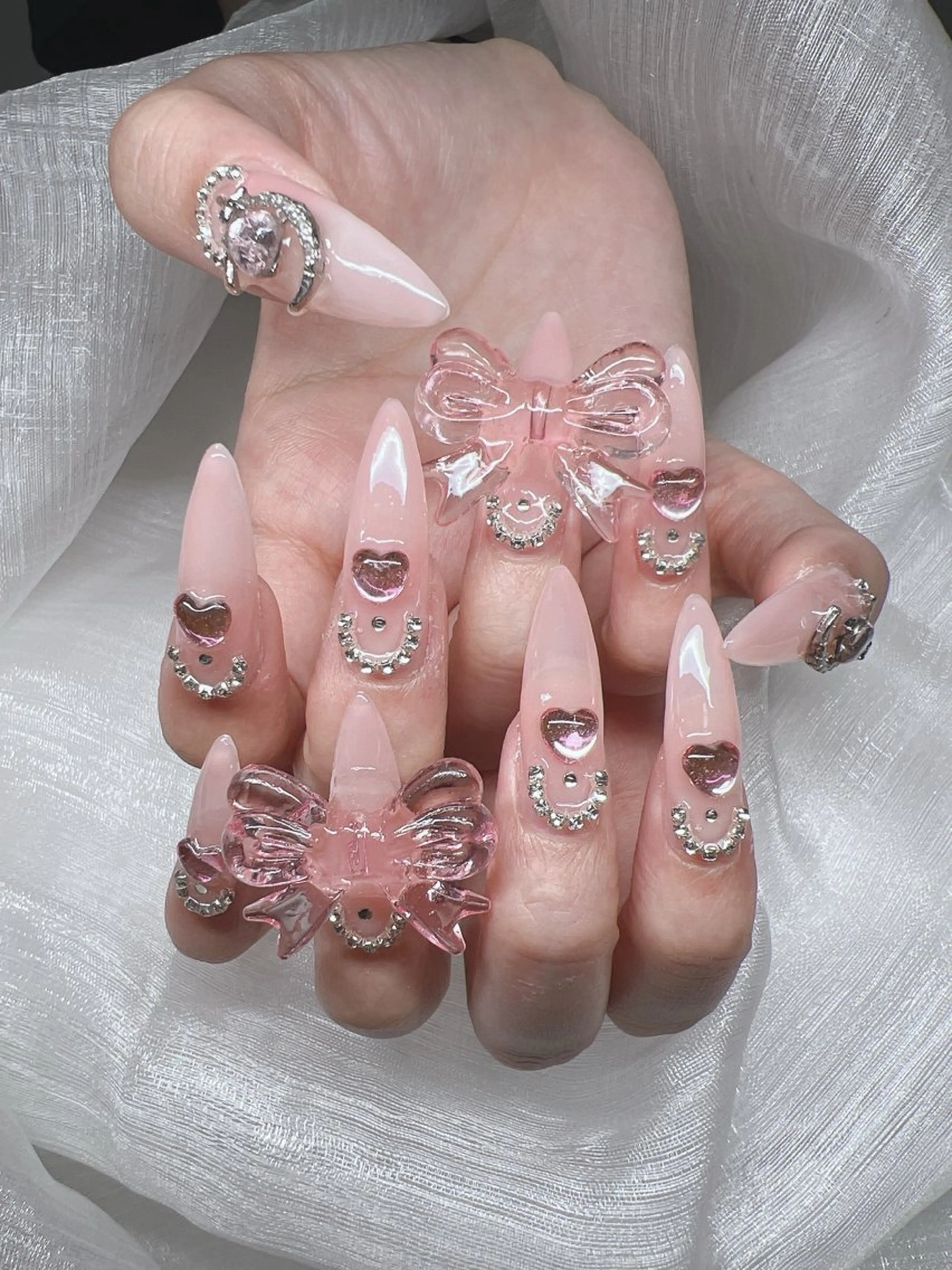ネイル 長さ出し グラデーション キラキラネイル マグネットネイル ニュアンスネイル ハンドネイル Lee Nails チップ長さだし専門店のネイルデザイン