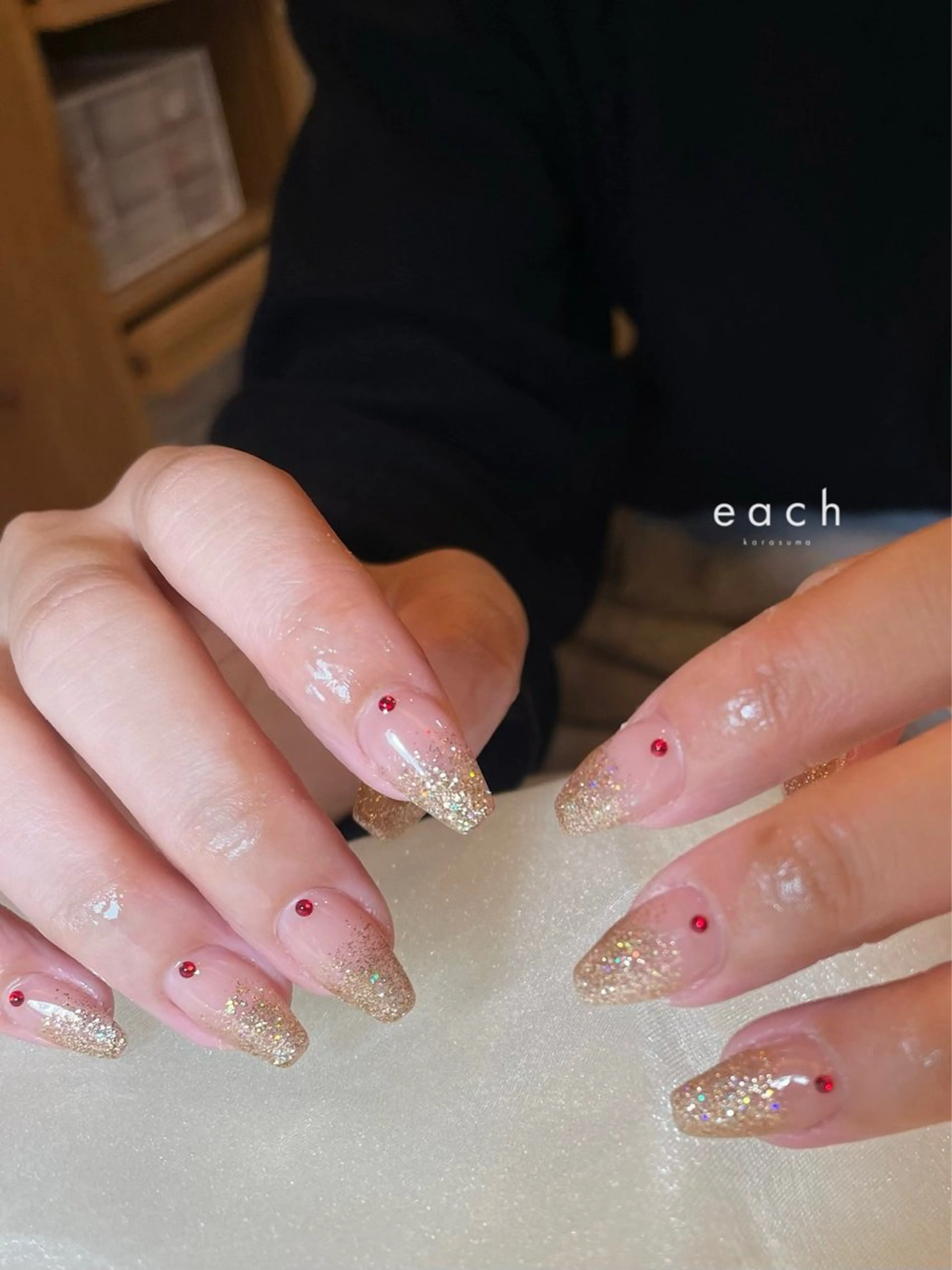 ネイル ハンドネイル each lucaのネイルデザイン