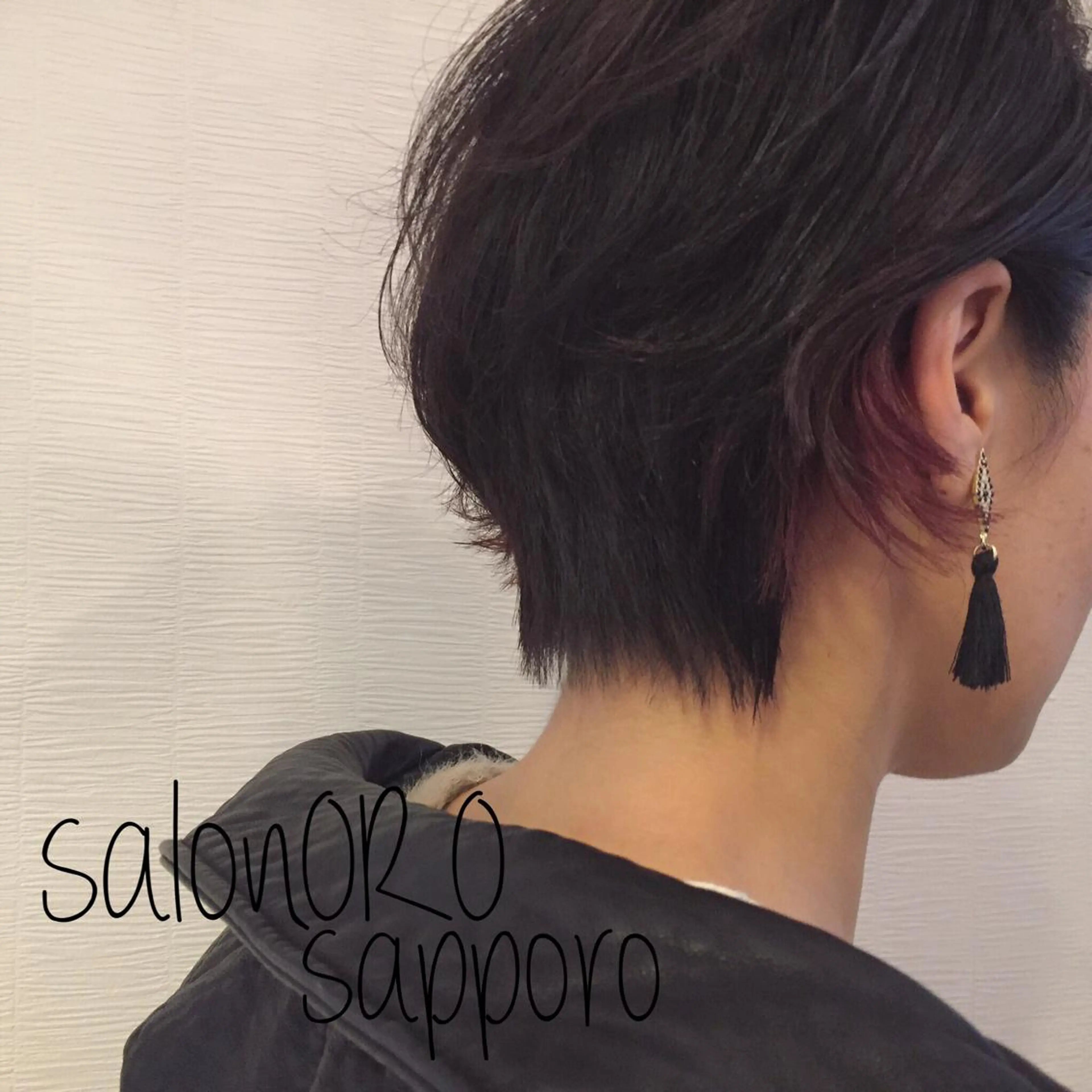 ショート カラー ブリーチ ボルドーカラー ダブルカラー ハイライトカラー インナーカラー カット ヘアカラー トリートメント toiro by lien hair atelier所属・池田 真由美のヘアスタイル