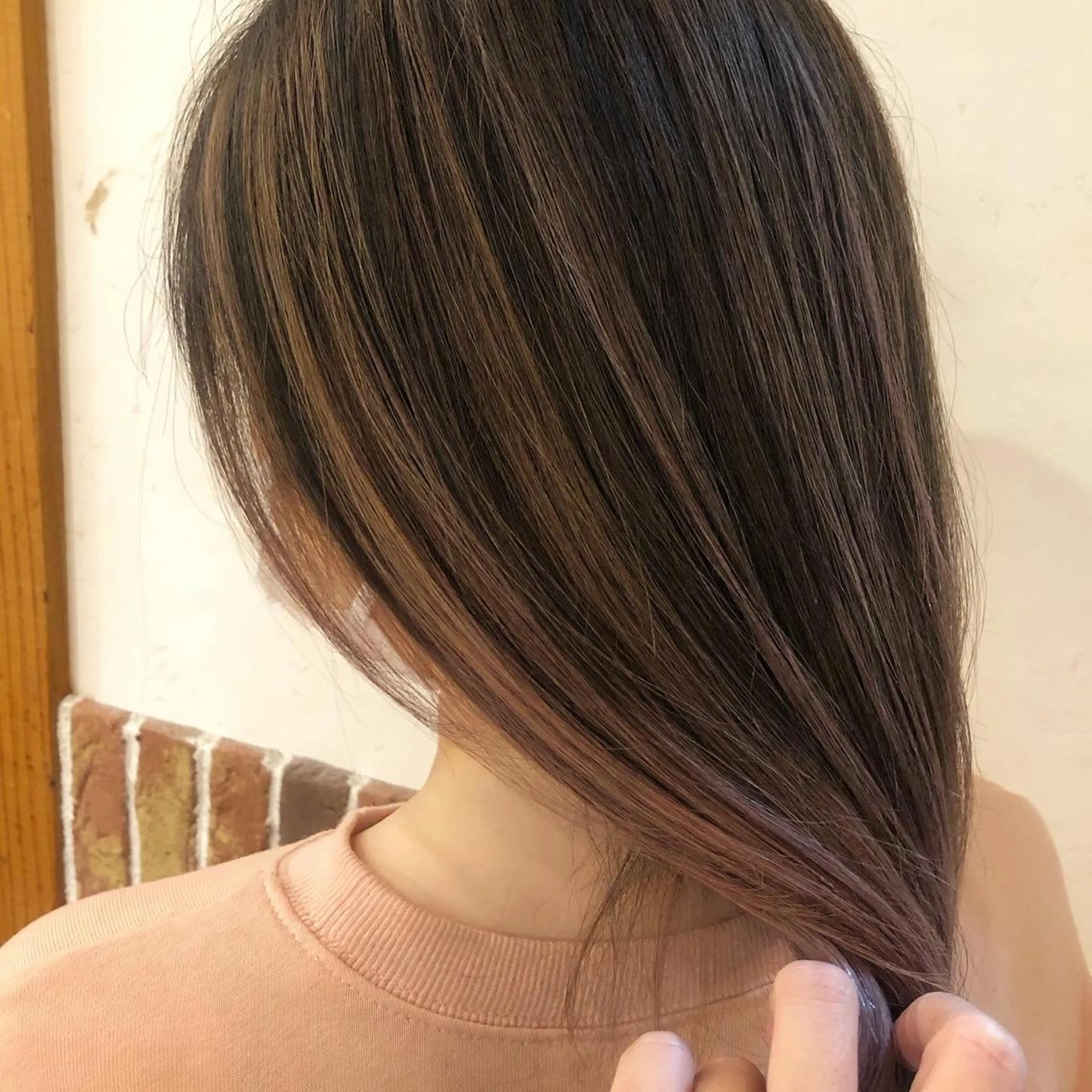 セミロング カラー La fith  hair  fun所属・植田 彩のヘアスタイル