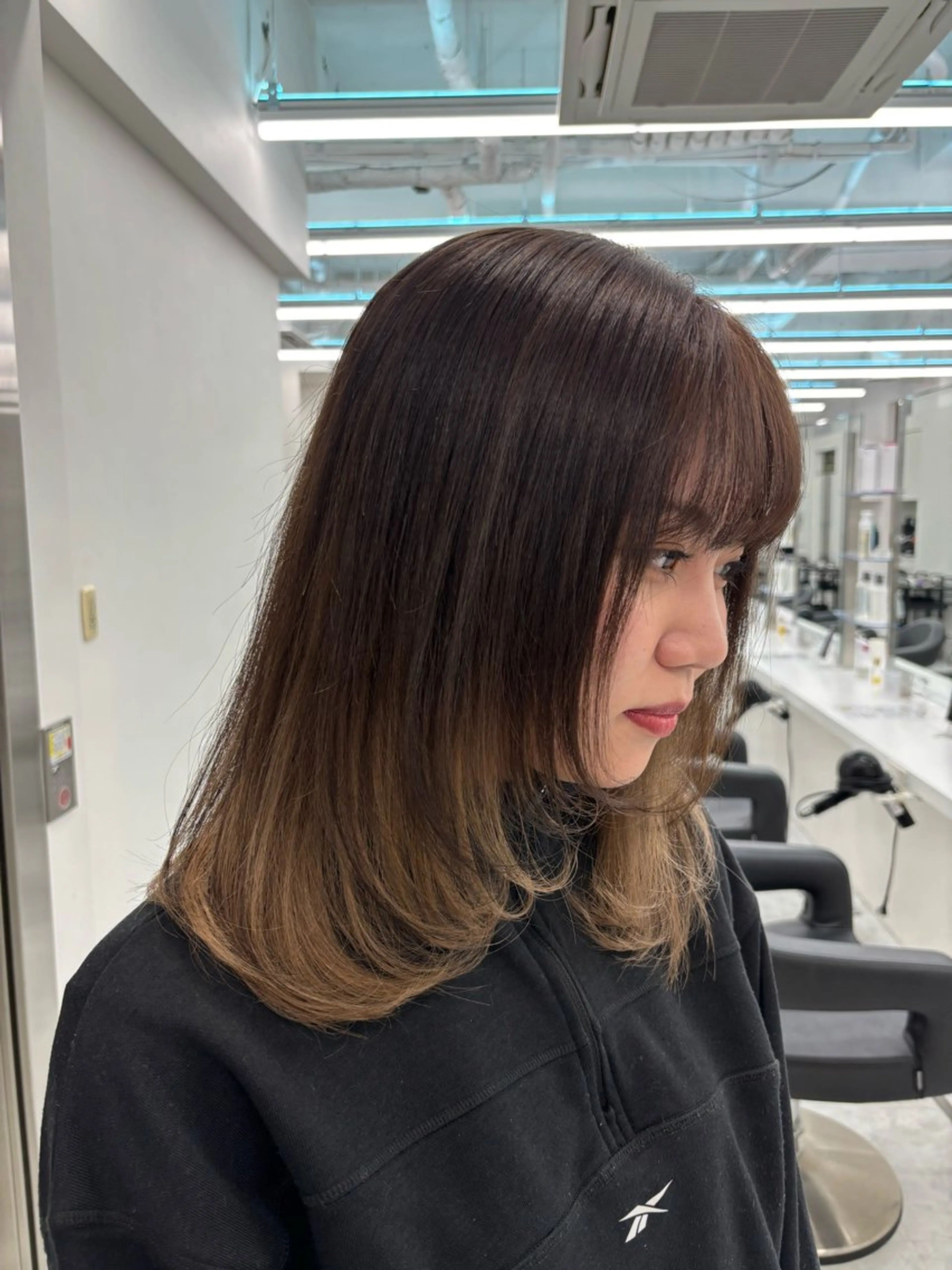 ロング カラー バレイヤージュ グラデーションカラー レイヤーカット カット ヘアカラー ヘッドスパ ヘアセット 斗和🫧天神/ハイ トーン／透明感カラーのヘアスタイル