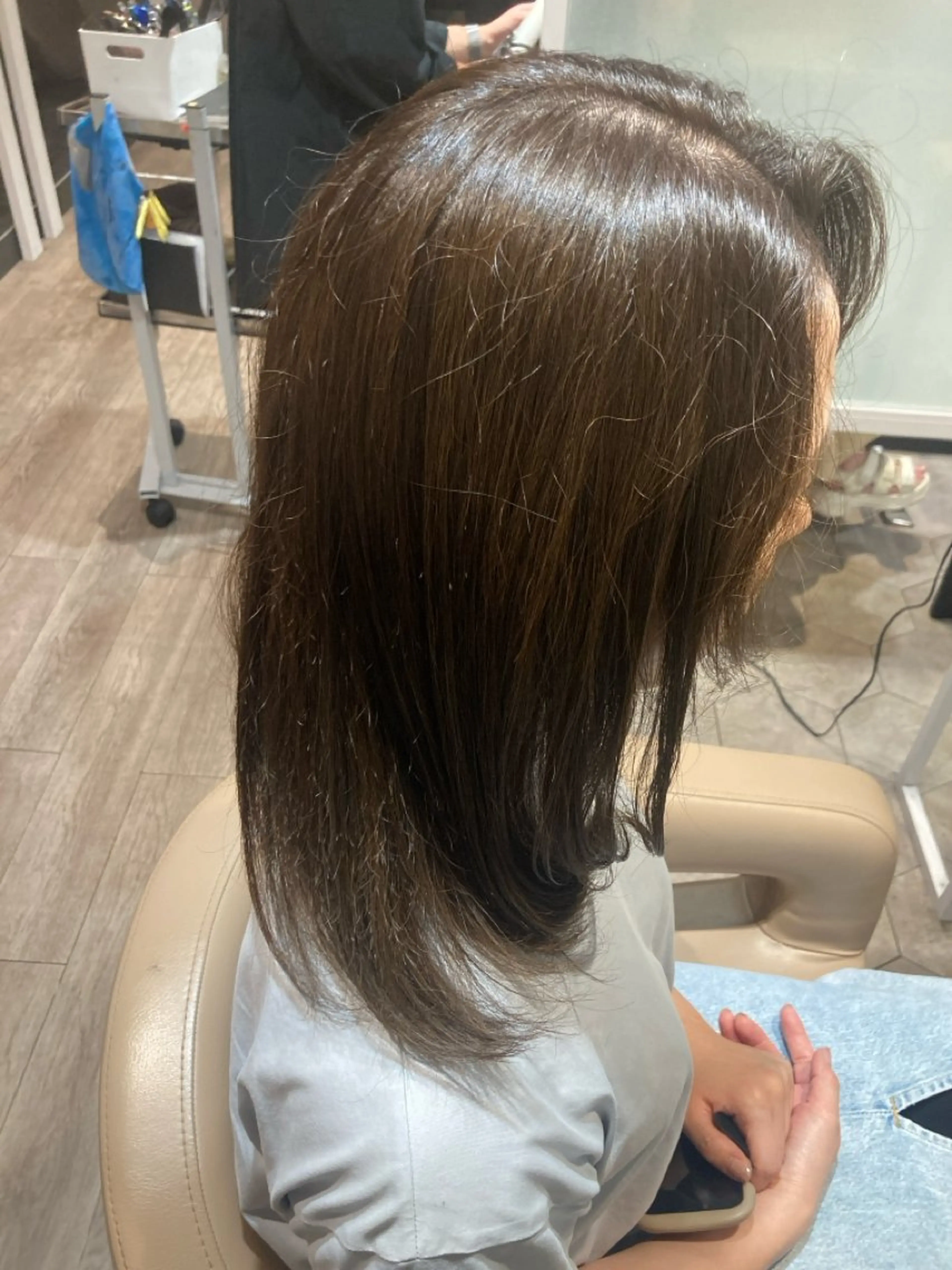カラー ベージュカラー オリーブベージュ 長内 俊樹のヘアスタイル