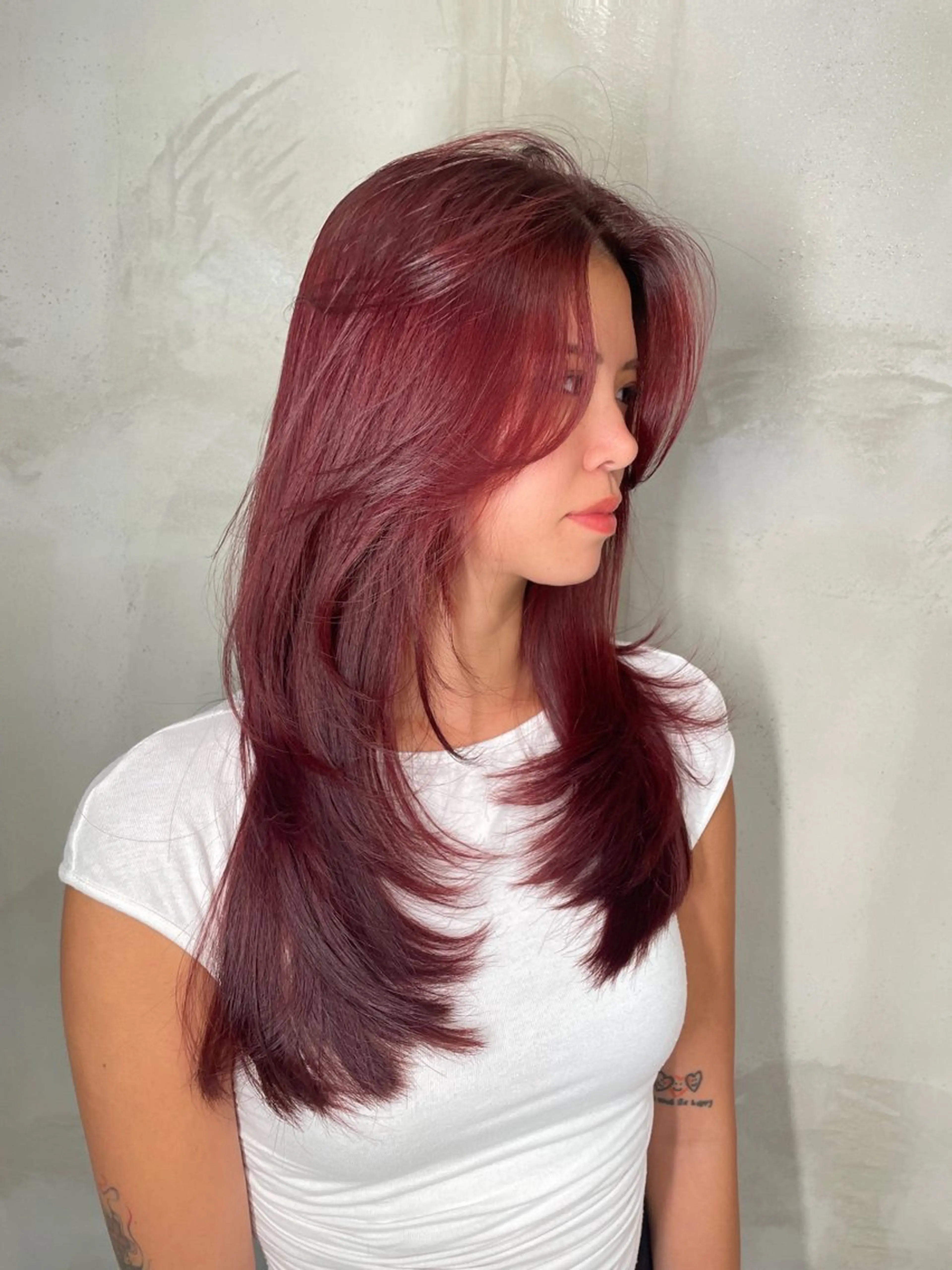 ロング カット ヘアカラー 韓国ヘア🇰🇷 YURIYAのヘアスタイル