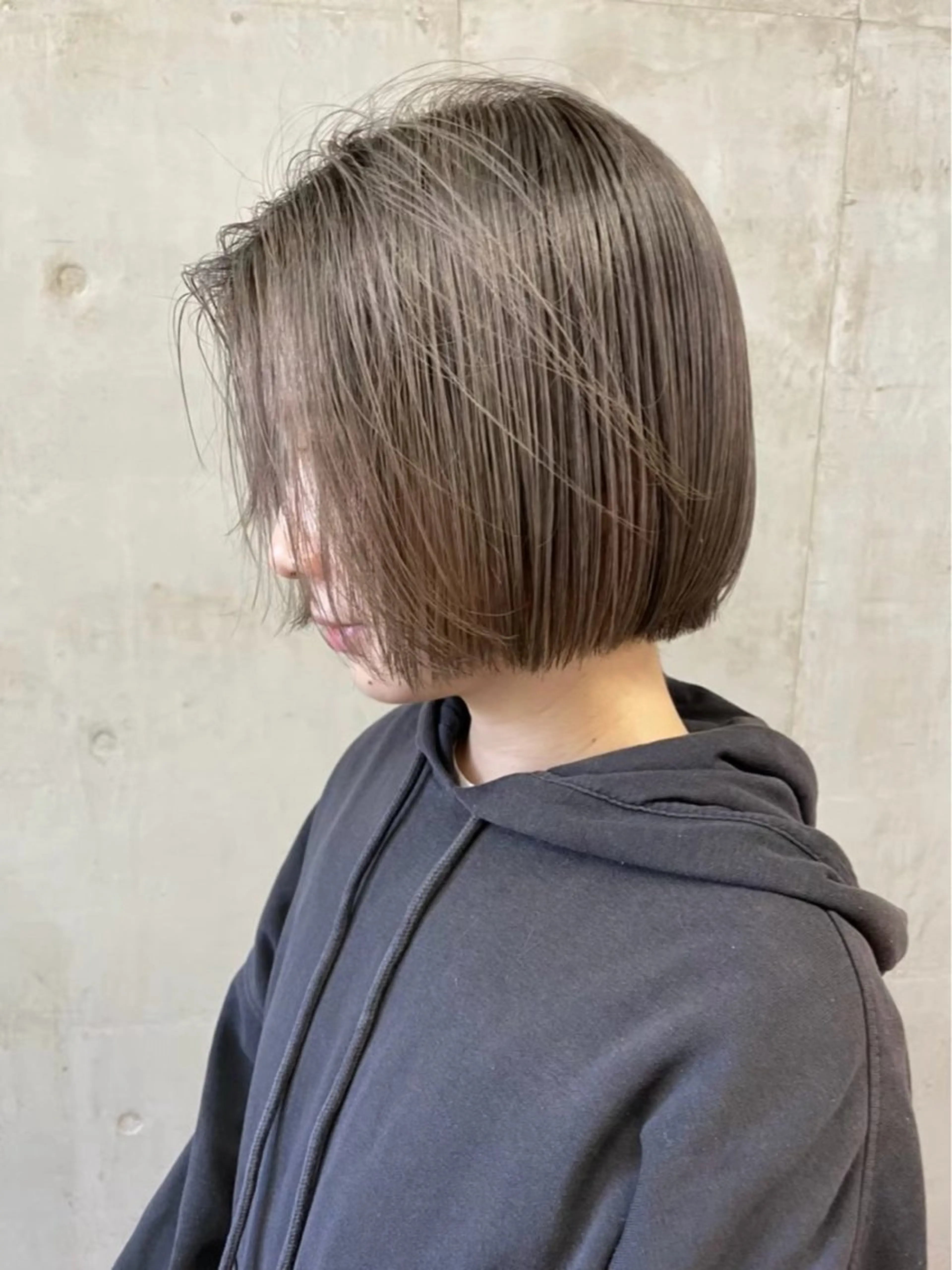ショート カラー ベージュカラー ブリーチ ケアブリーチ 透明感カラー ダブルカラー SALT WATER所属・🫐 𝐌𝐚𝐨 🫐ボブモデル募集のヘアスタイル