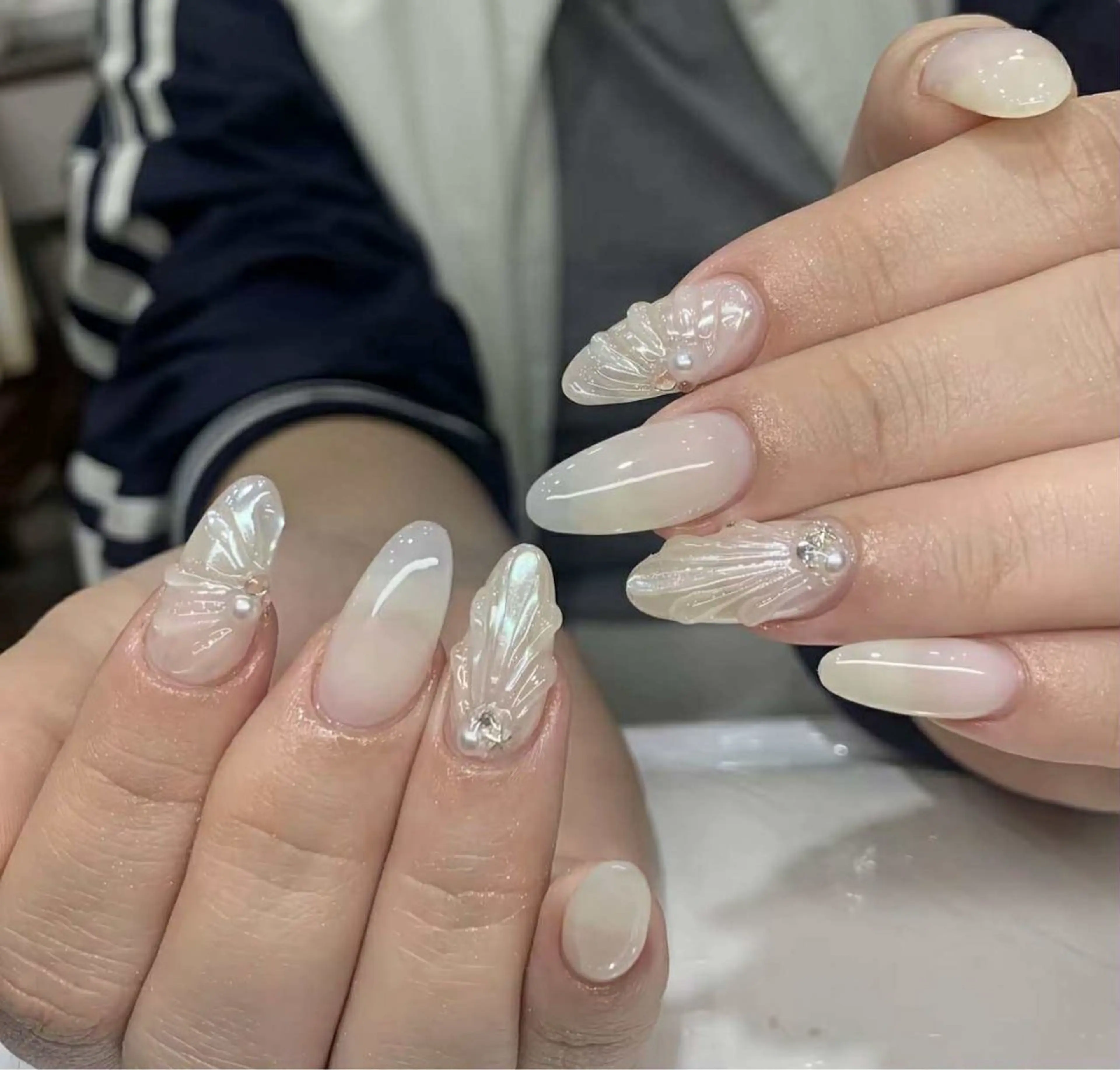 ロング ハンドネイル 28nails -hangのネイルデザイン