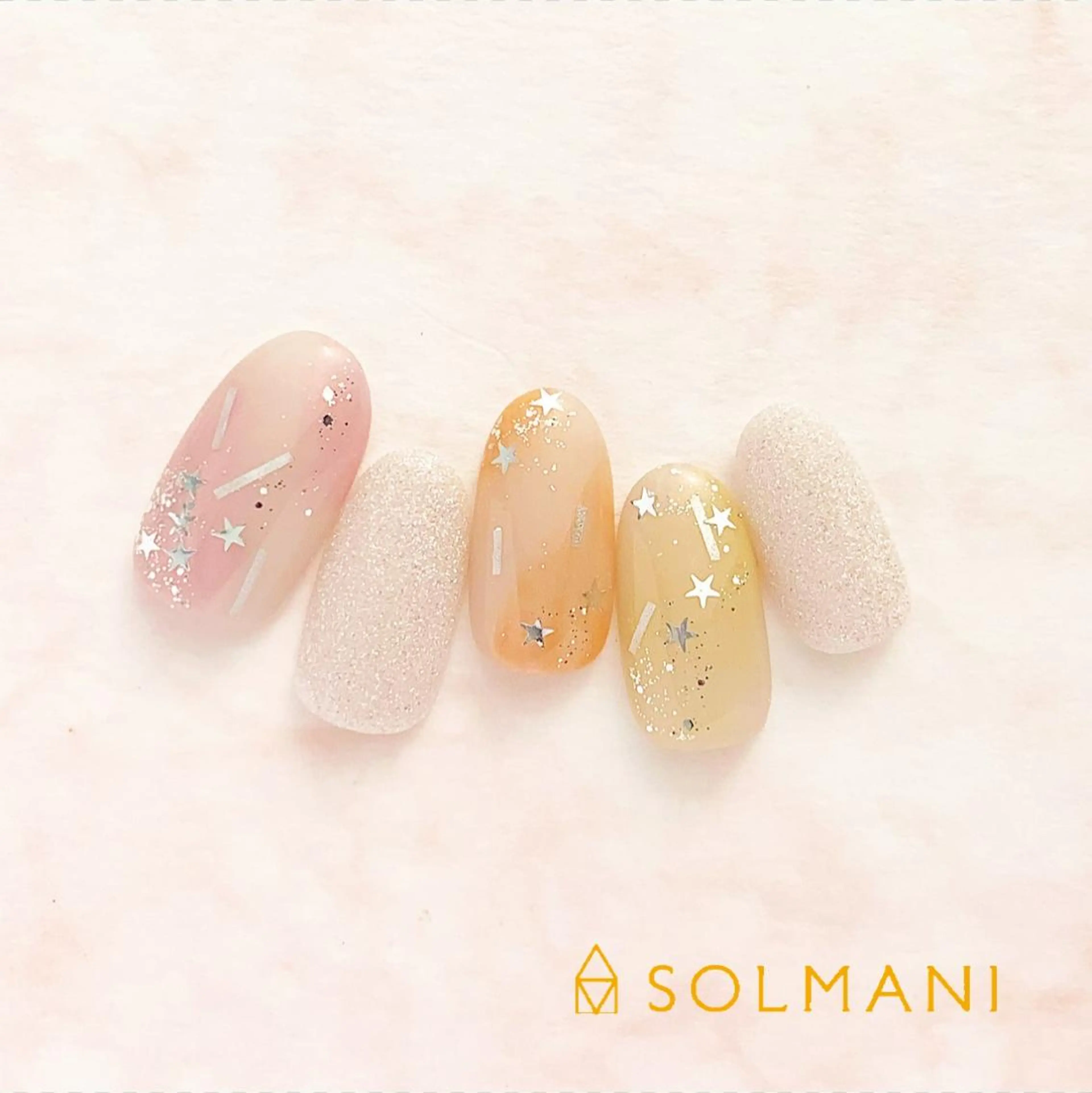 ネイル SOLMANI 予約担当のネイルデザイン