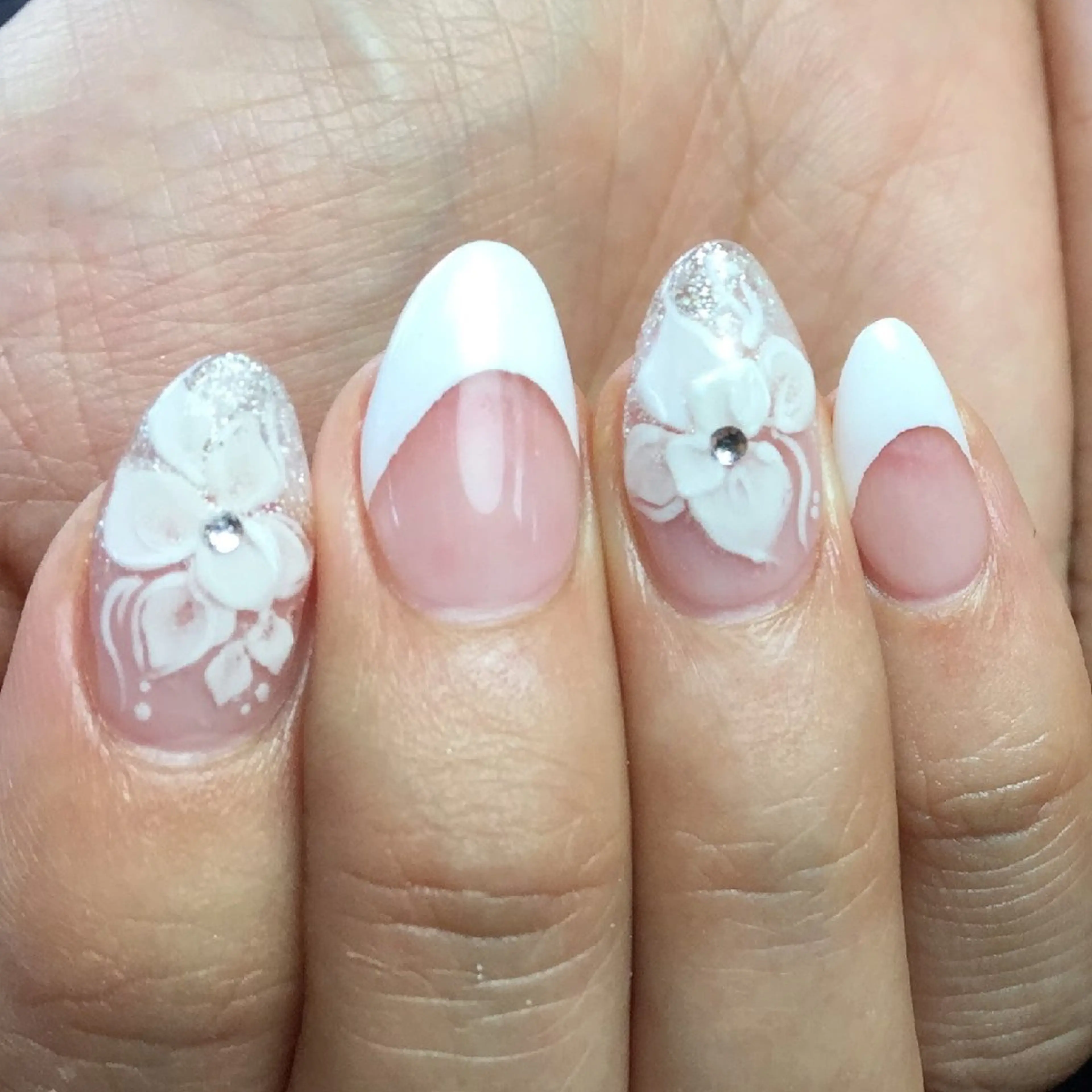 ネイル フレンチネイル シンプルネイル ハンドネイル ハンドケア 深爪矯正/爪育成ケア manie nailのネイルデザイン