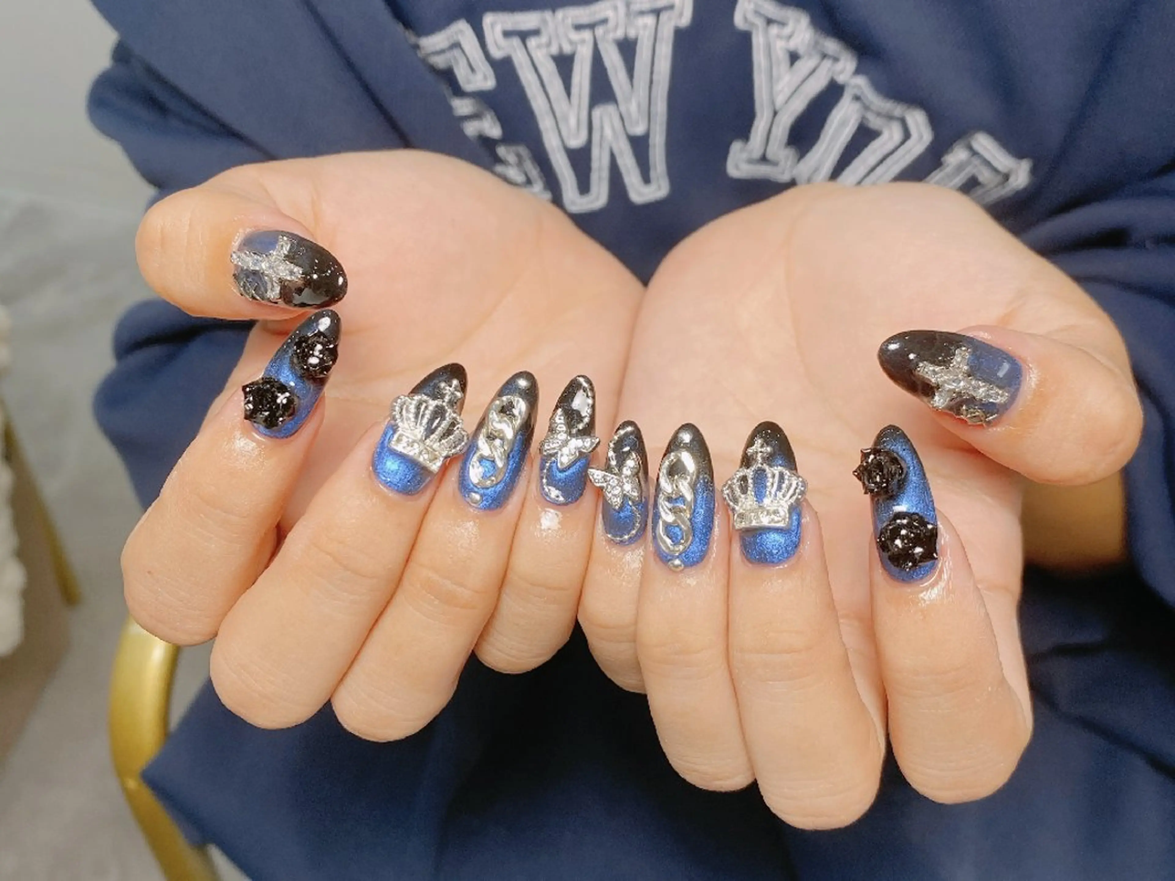 ネイル チークネイル フレンチネイル ジェルネイル ガーリー キラキラネイル ハンドネイル UM Nail Salonのネイルデザイン