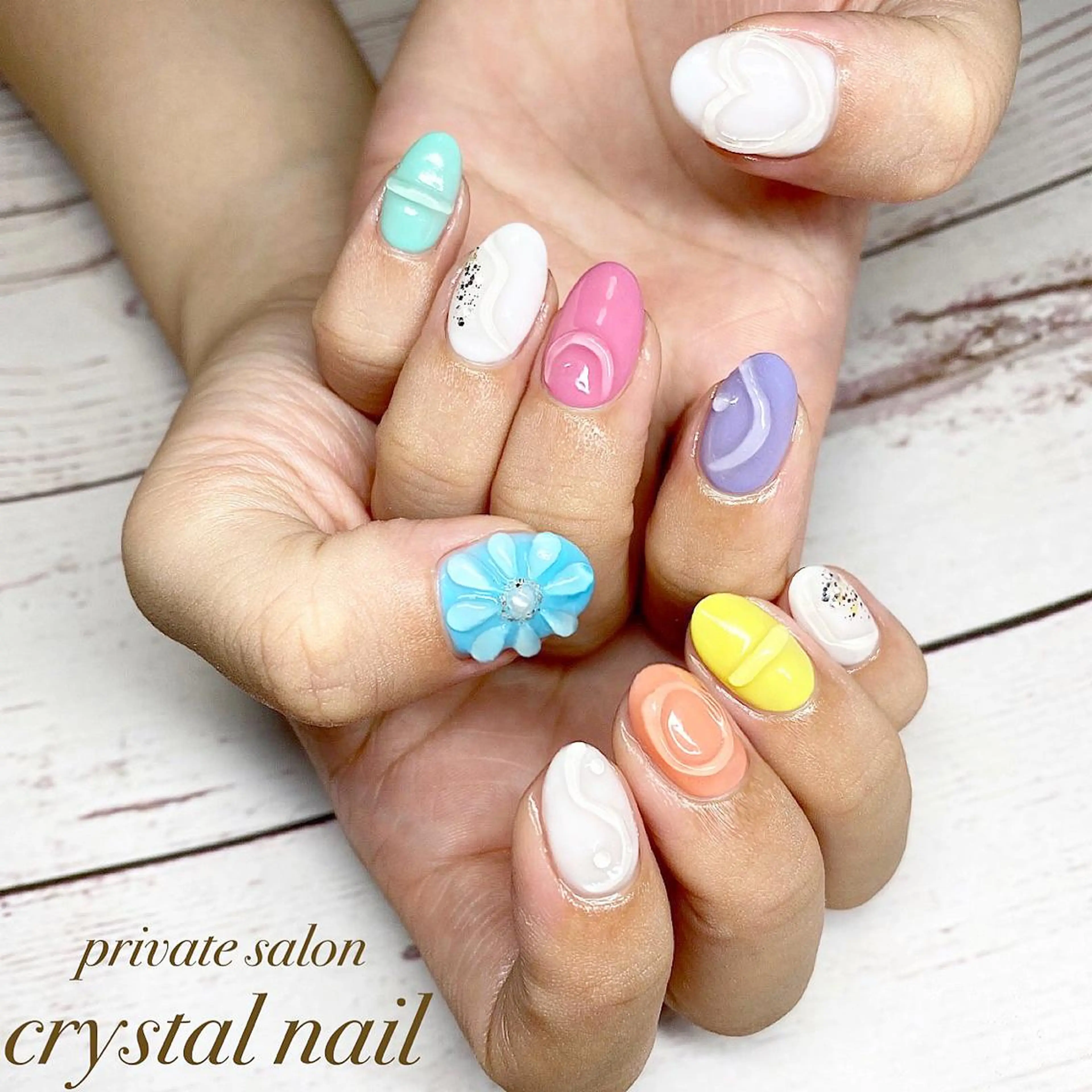 ネイル ニュアンスネイル Crystal Nailのネイルデザイン