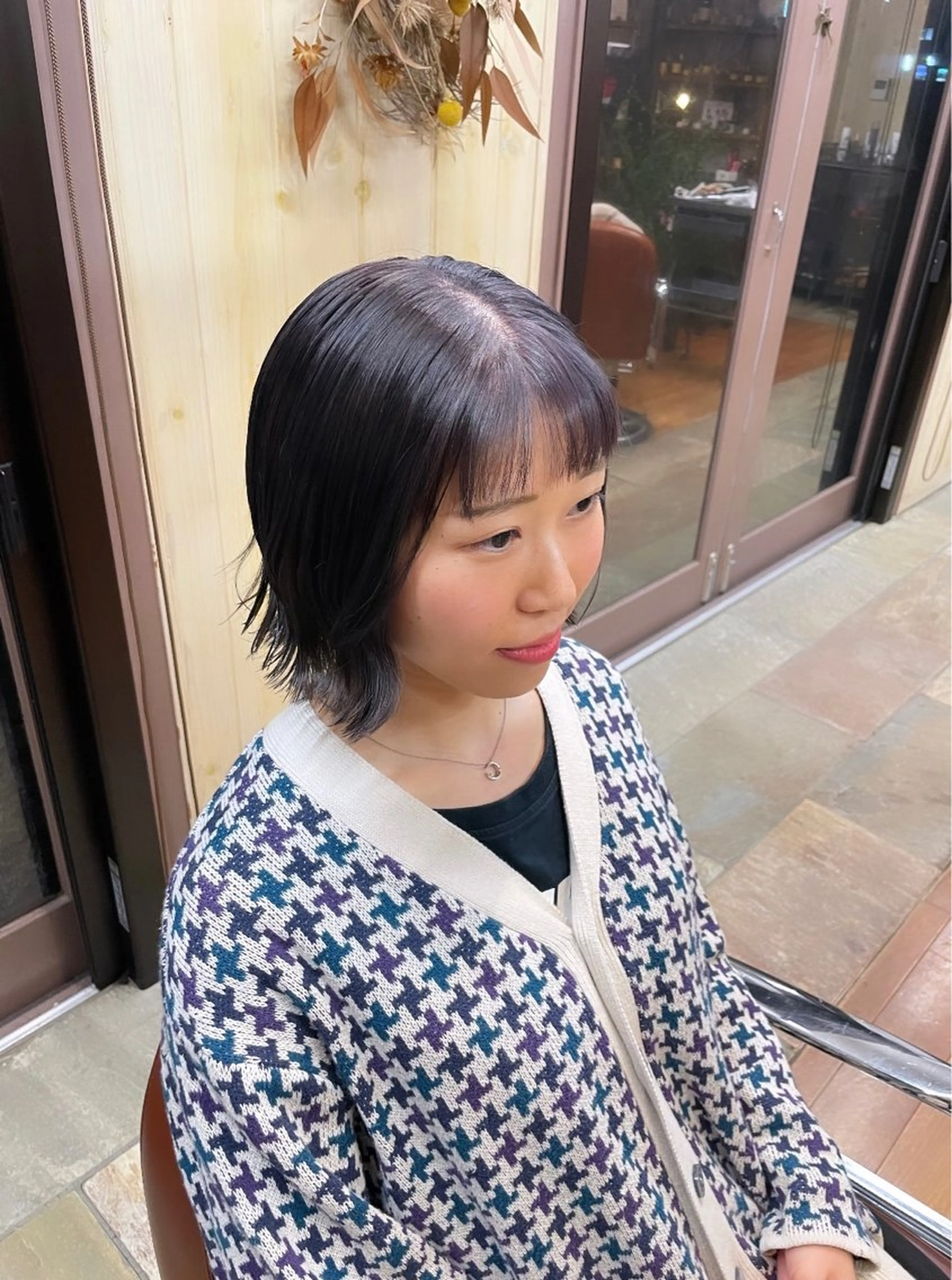 ショート カラー ブリーチ ブルーカラー ブルージュ ラベンダーカラー ayaka |トレンドヘアのヘアスタイル