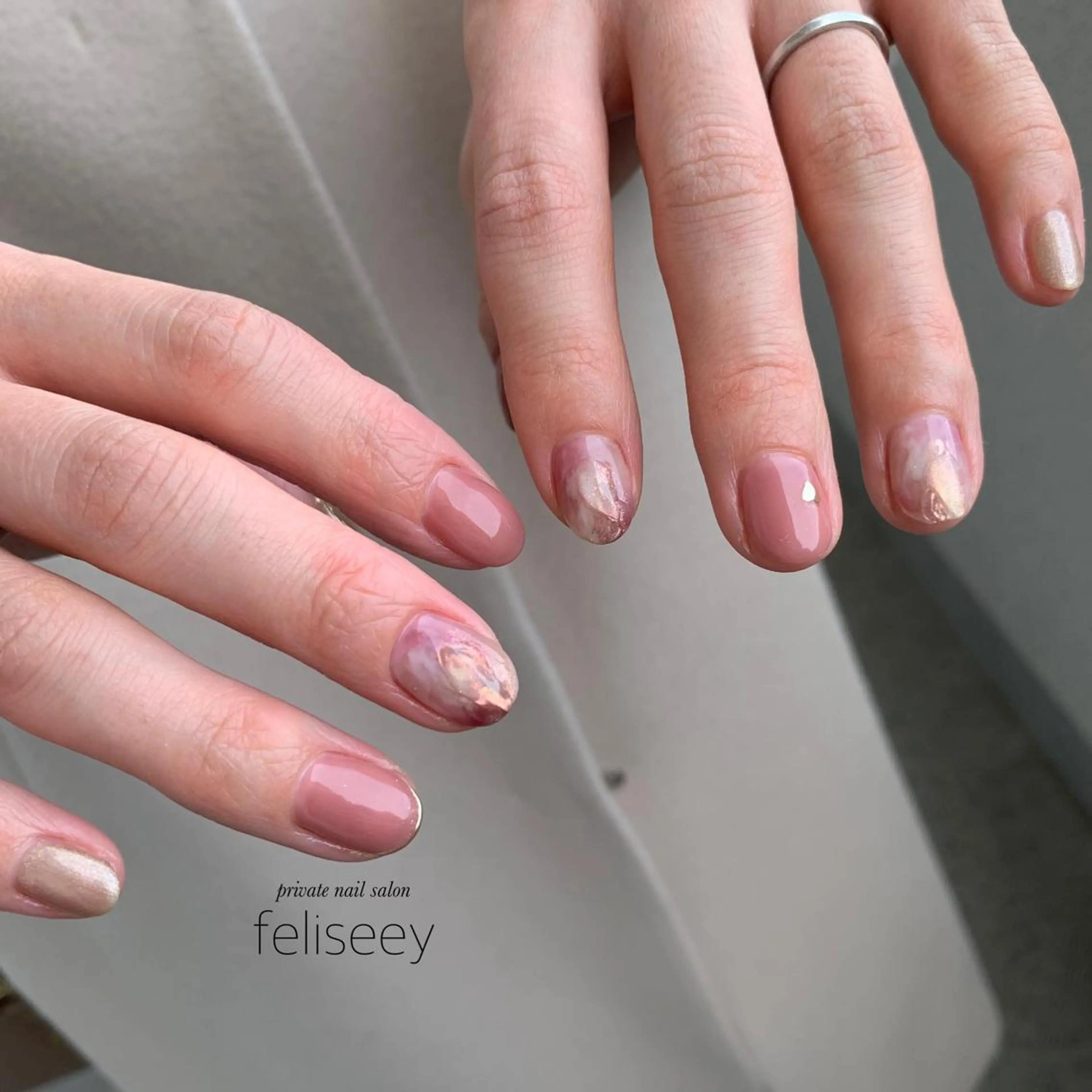 ショート feliseey 〘フェリシー 〙のネイルデザイン
