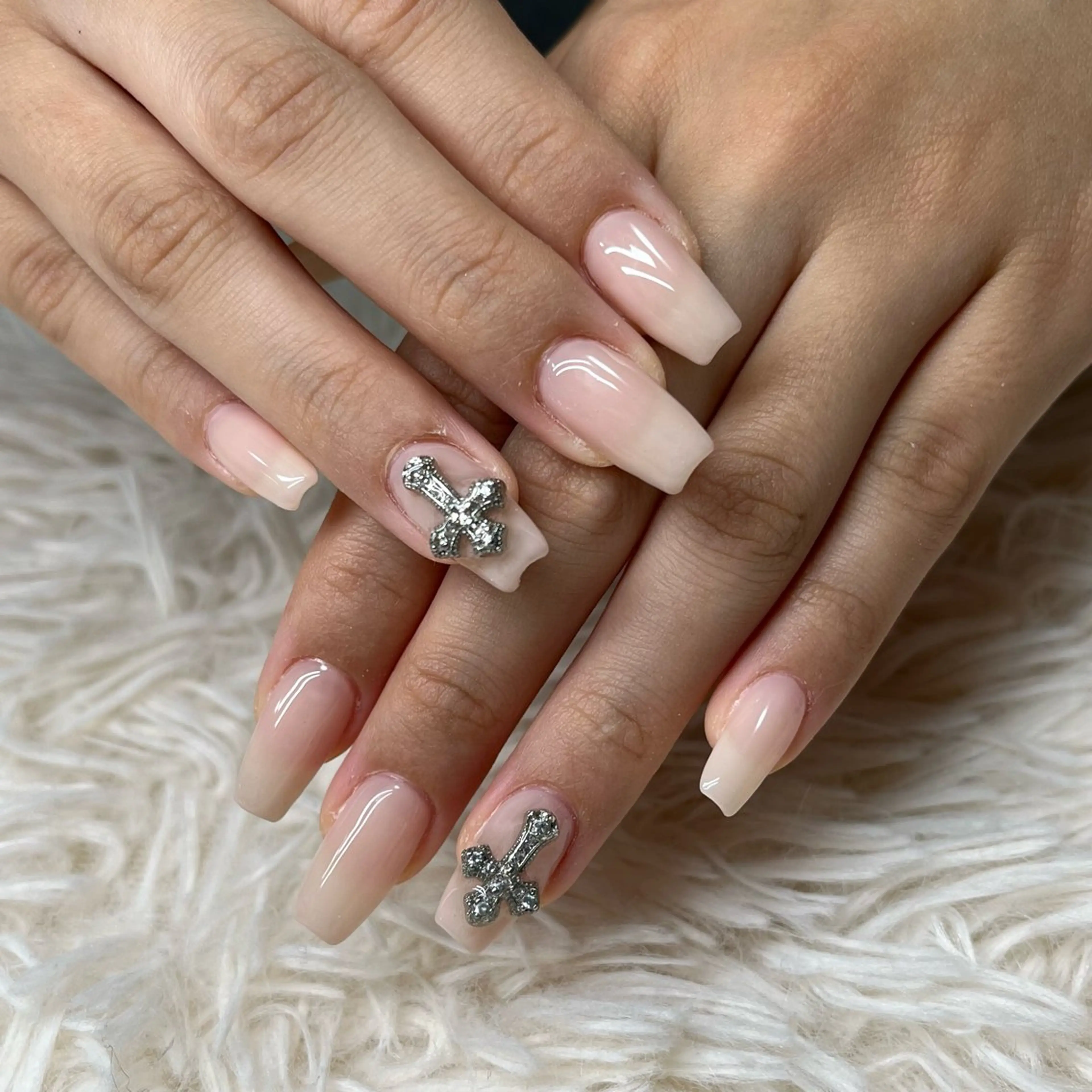 ネイル アートネイル キラキラネイル 韓国ネイル ラメ(グリッター) ロングネイル ハンドネイル 🐕🦺Yappy 💗A-tanのネイルデザイン