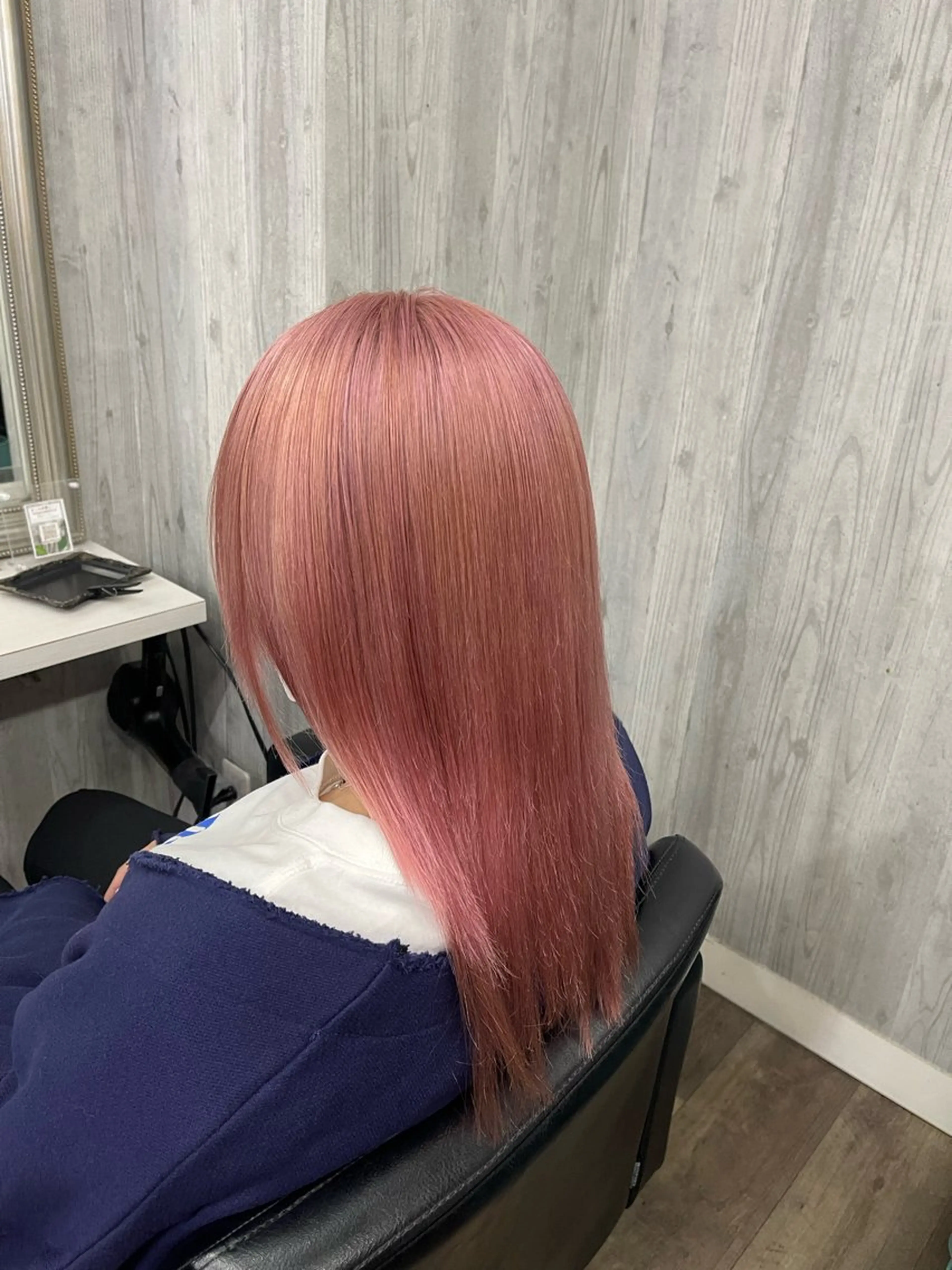 セミロング ヘアカラー トリートメント ✨池袋ブリーチ特化 Hibiki✨のヘアスタイル