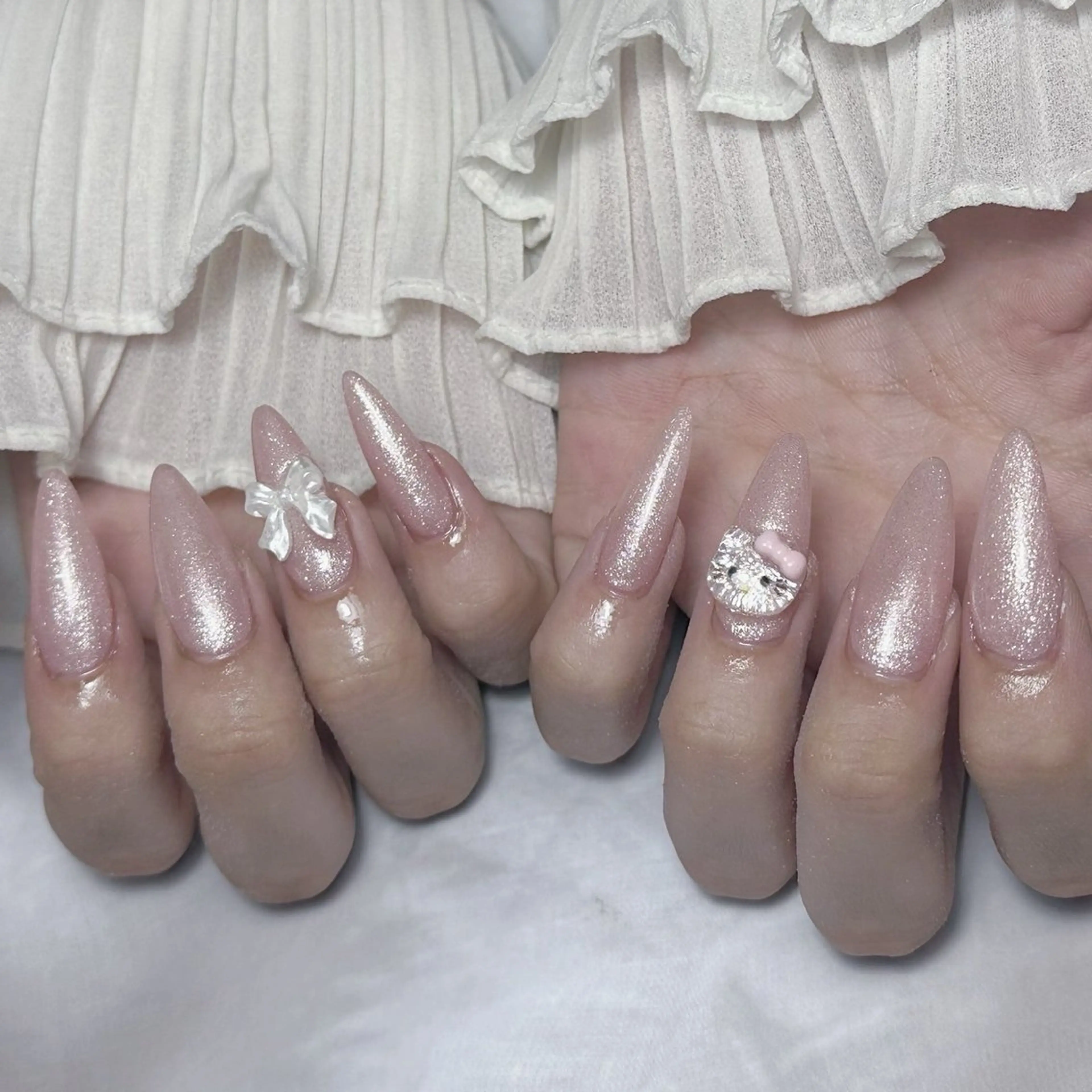 ネイル ハンドネイル ☁️Yun nail KiKi☁️のネイルデザイン