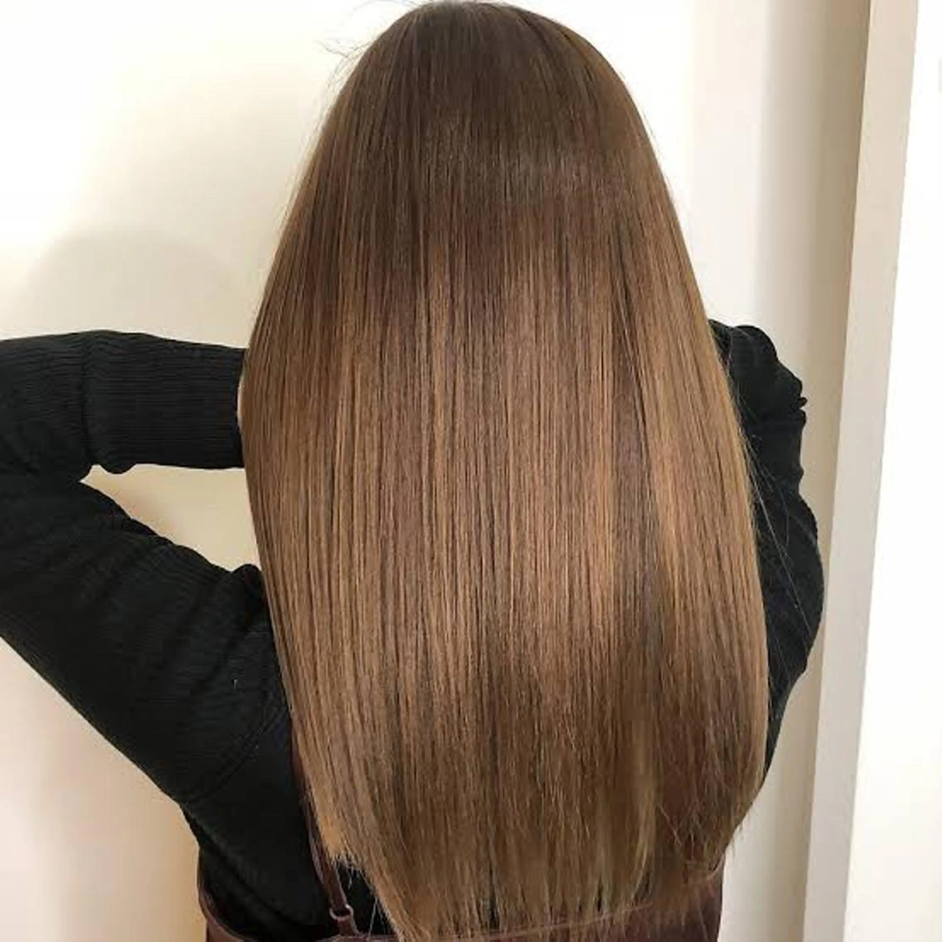 セミロング ヘアカラー トリートメント SALOWIN札幌大通り所属・札幌ハイトーン/ ブリーチカラー/ドイのヘアスタイル