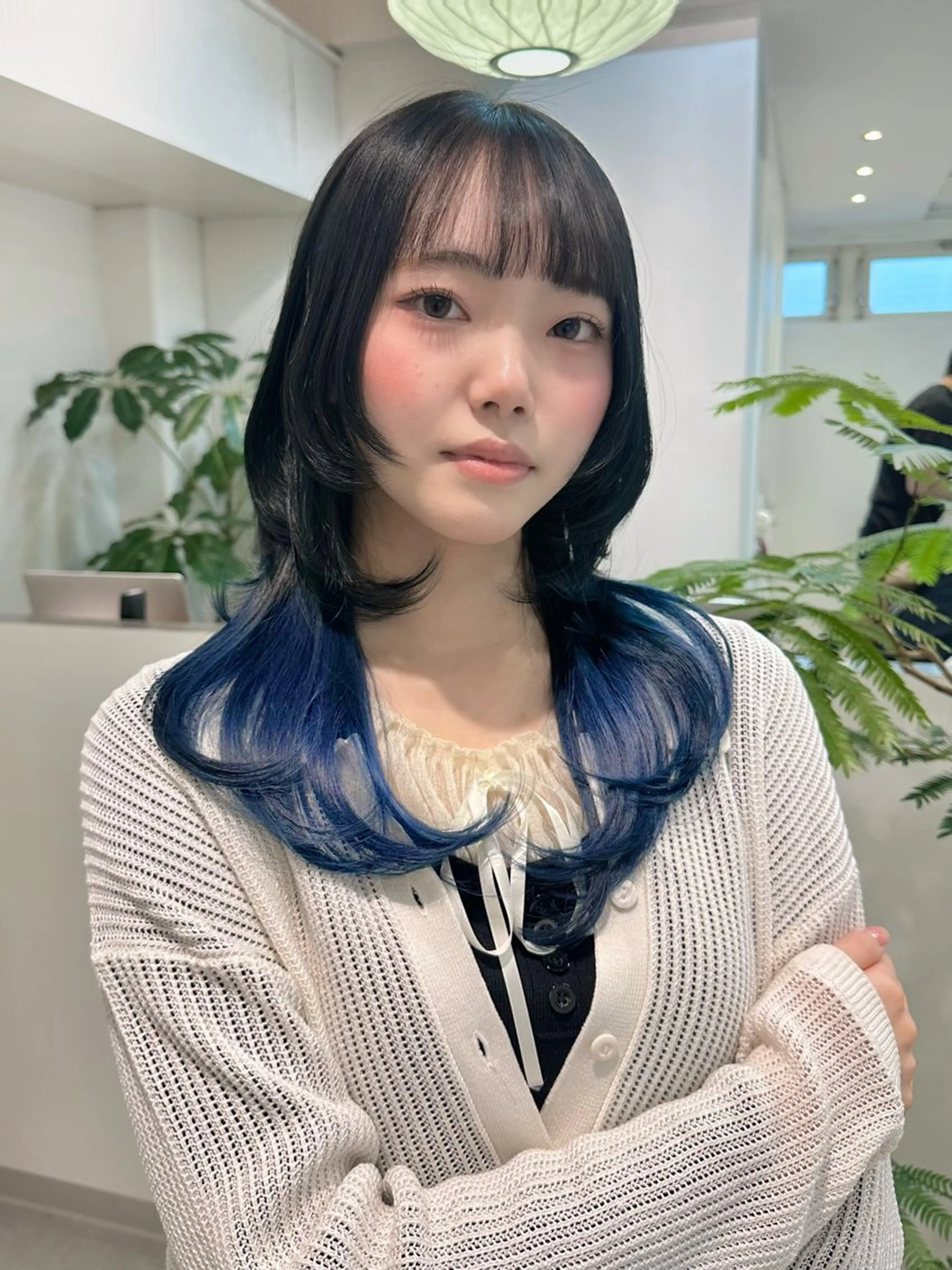 セミロング カラー ブルーカラー インナーカラー 韓国風ヘア レイヤーカット ヘアカラー トリートメント インナーカラー/レイ ヤーカット♡/マキシのヘアスタイル