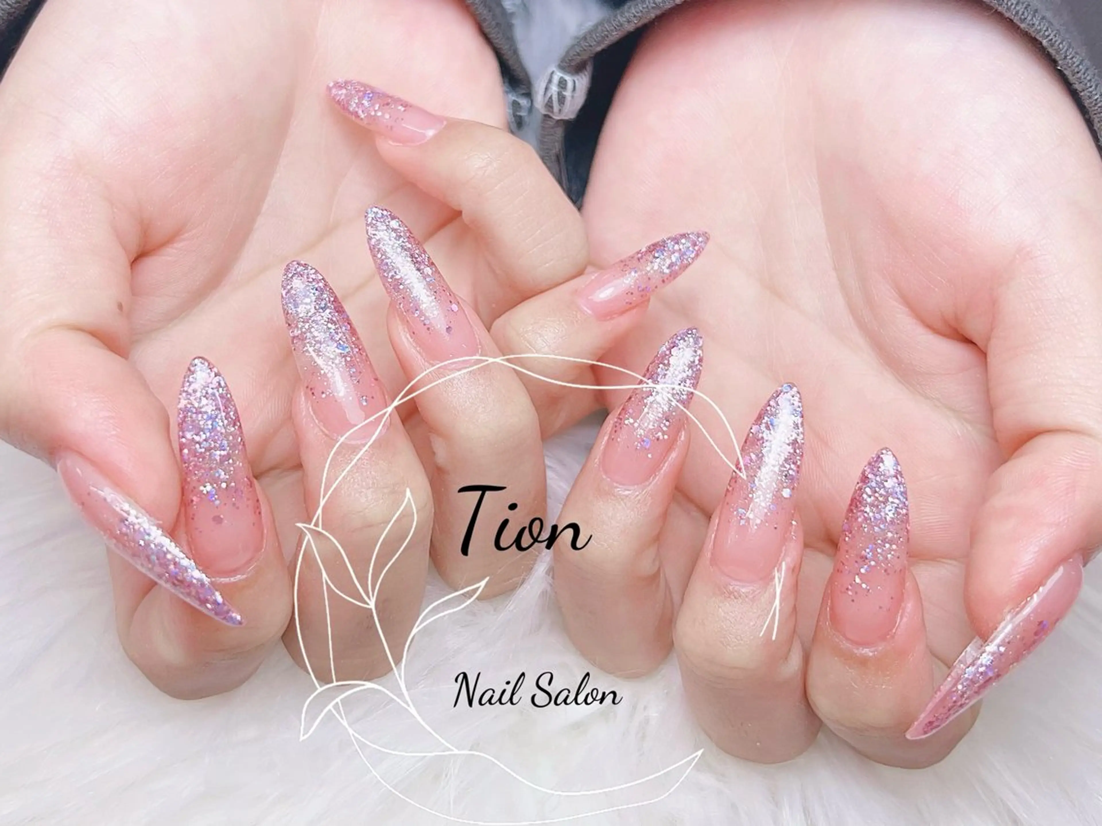 ネイル チークネイル 長さ出し フットネイル フレンチネイル ジェルネイル Nailsalon Tion武蔵小杉店所属・Nailsalon Tion武蔵小杉店のネイルデザイン
