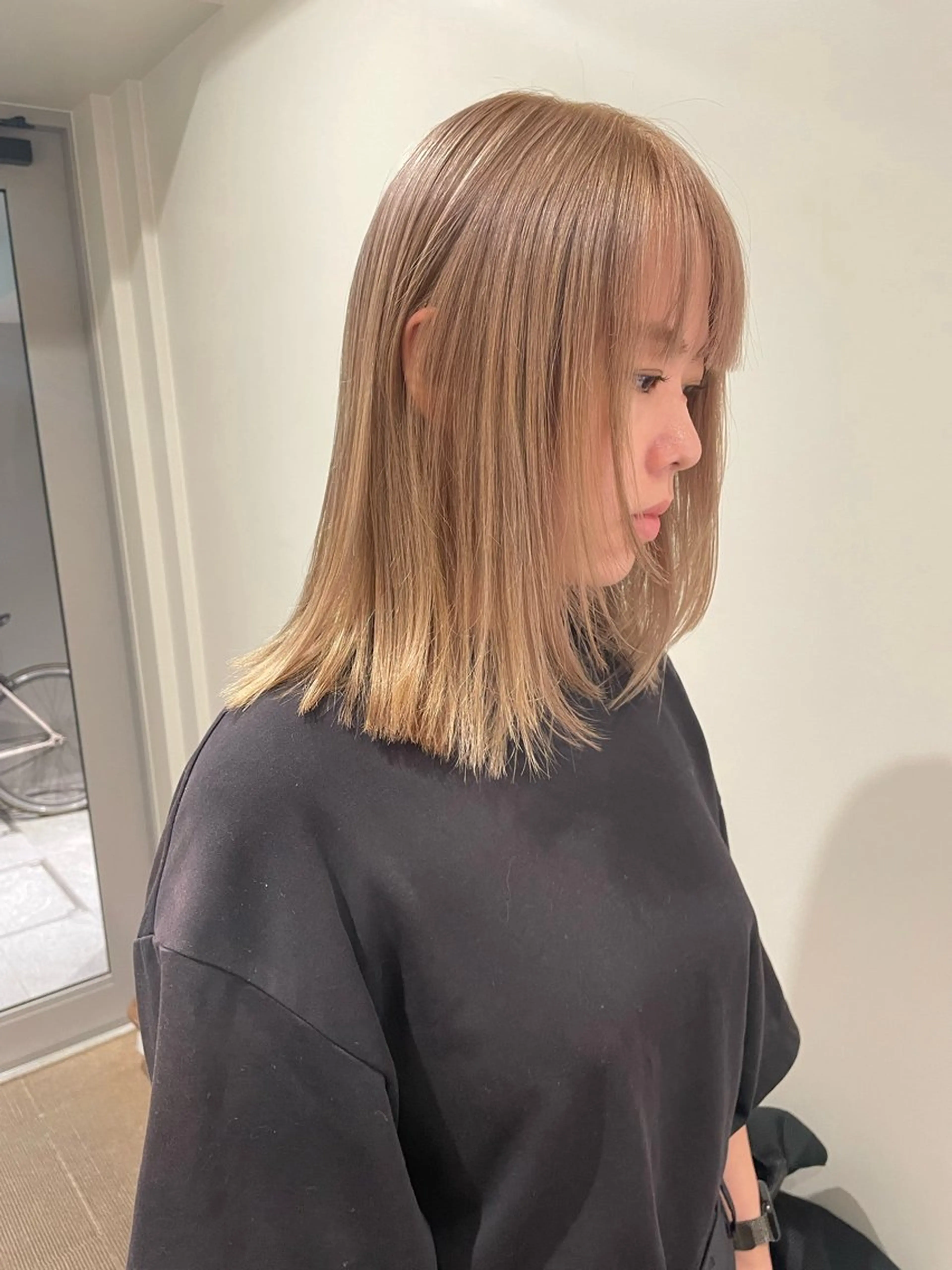 ミディアム カラー ブロンド ホワイトブロンド 森田 博樹のヘアスタイル