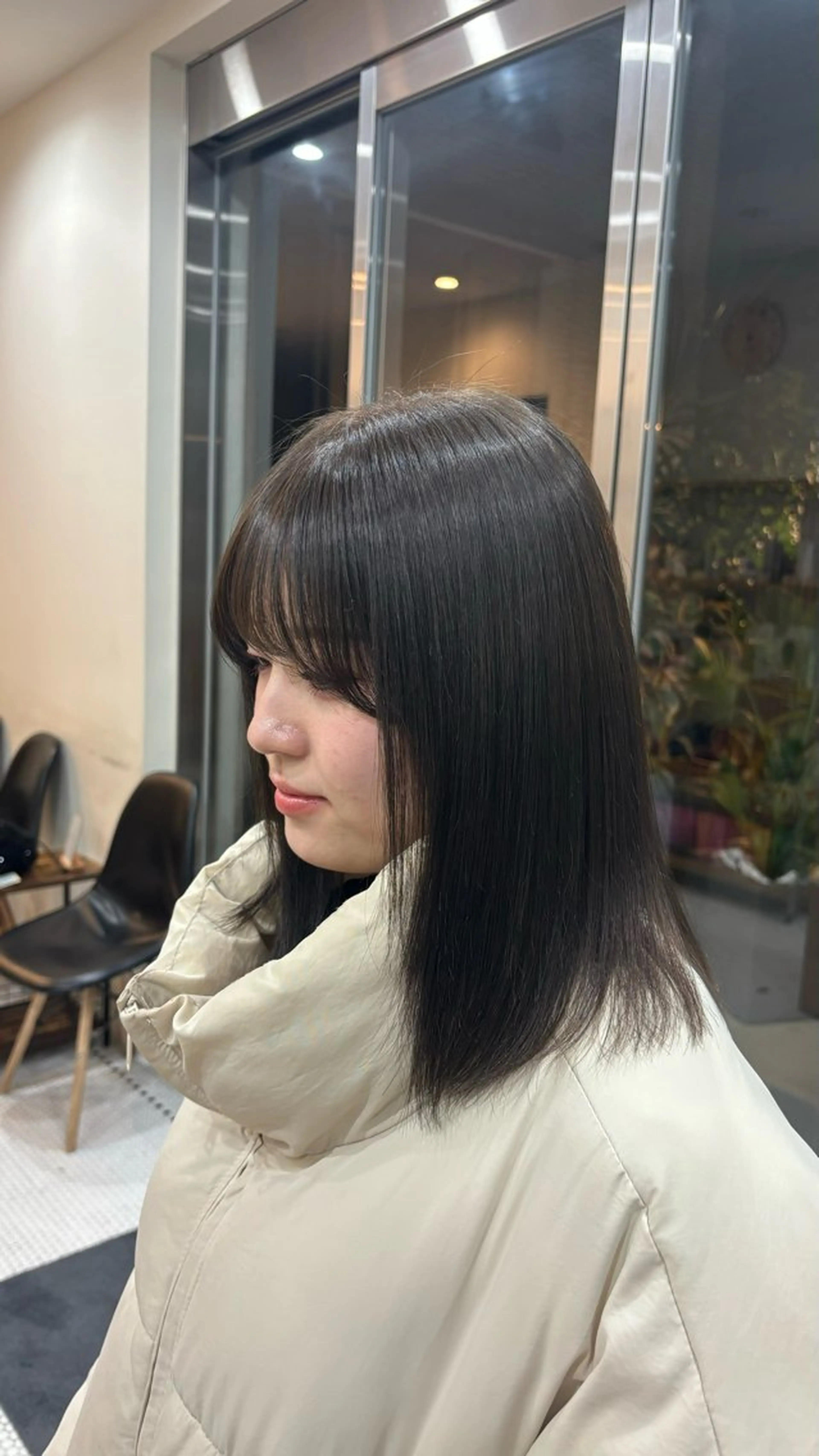 ミディアム 横山 渚のヘアスタイル