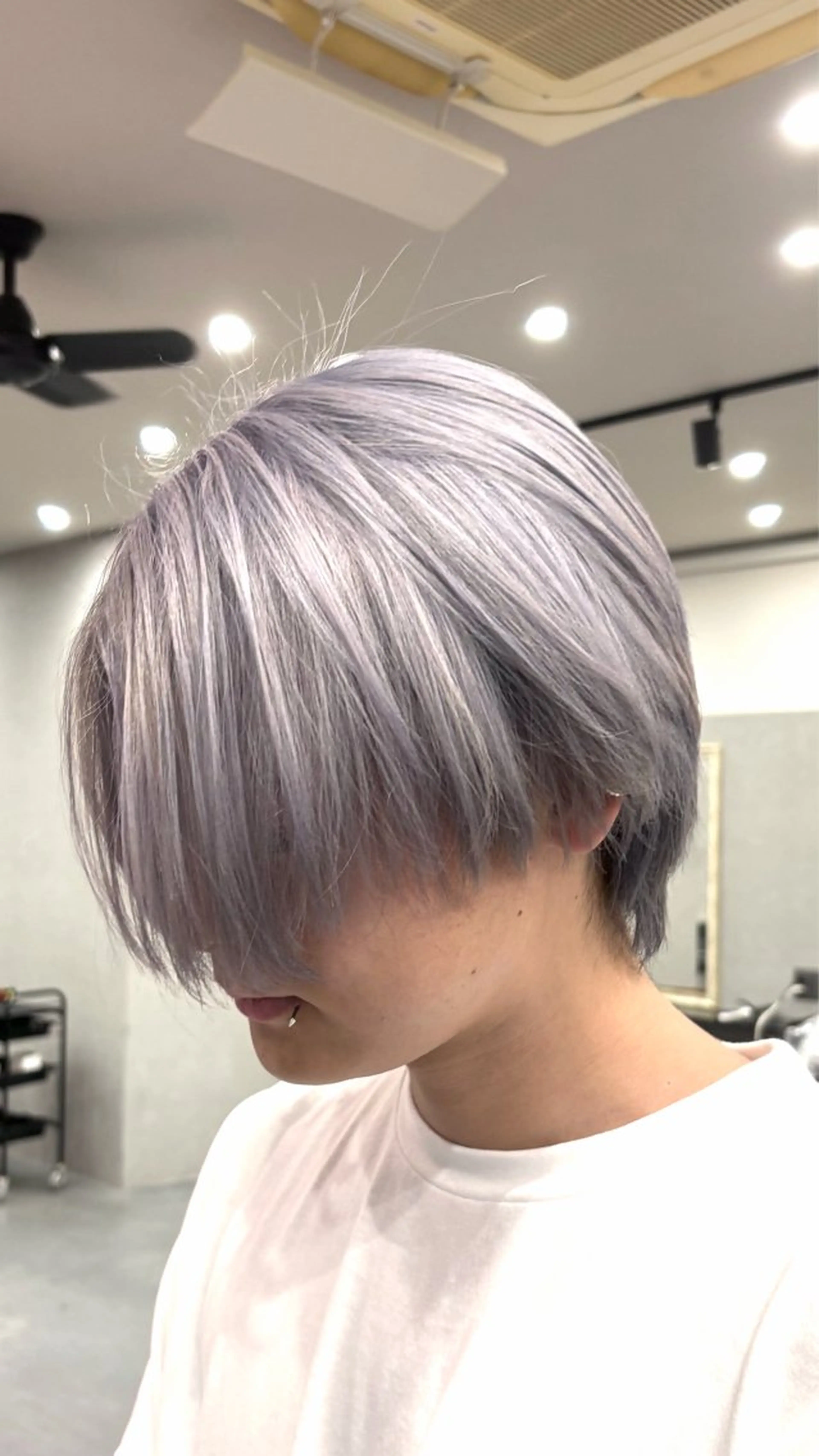 カラー 岩村 拓海のヘアスタイル