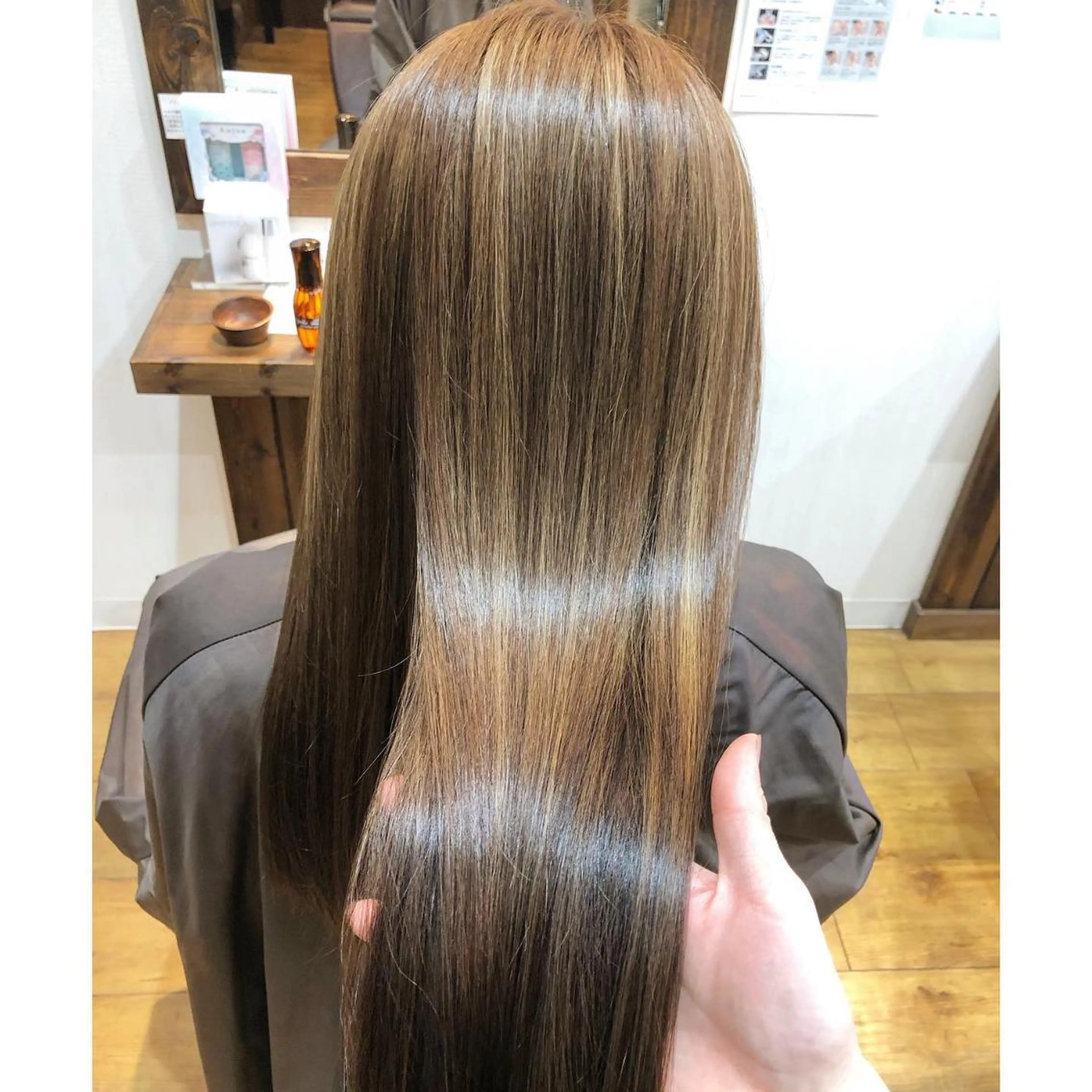 カラー アディクシーカラー アッシュ ブリーチ ダブルカラー グラデーションカラー 🌈ハイトーン/ ワタル🌈のヘアスタイル