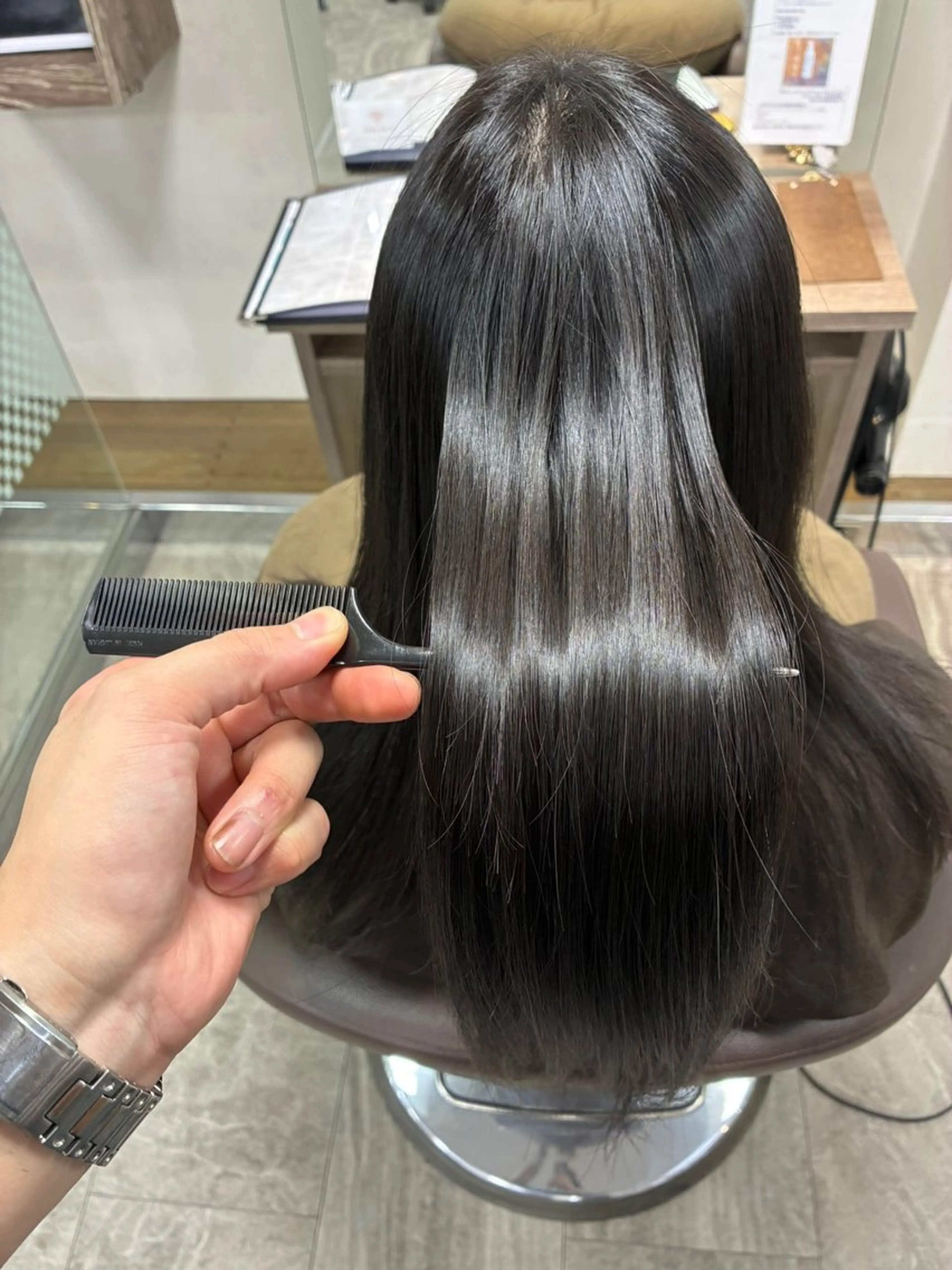 🎅12月限定🌲　✨カット＋髪質改善艶ストレート✨の写真