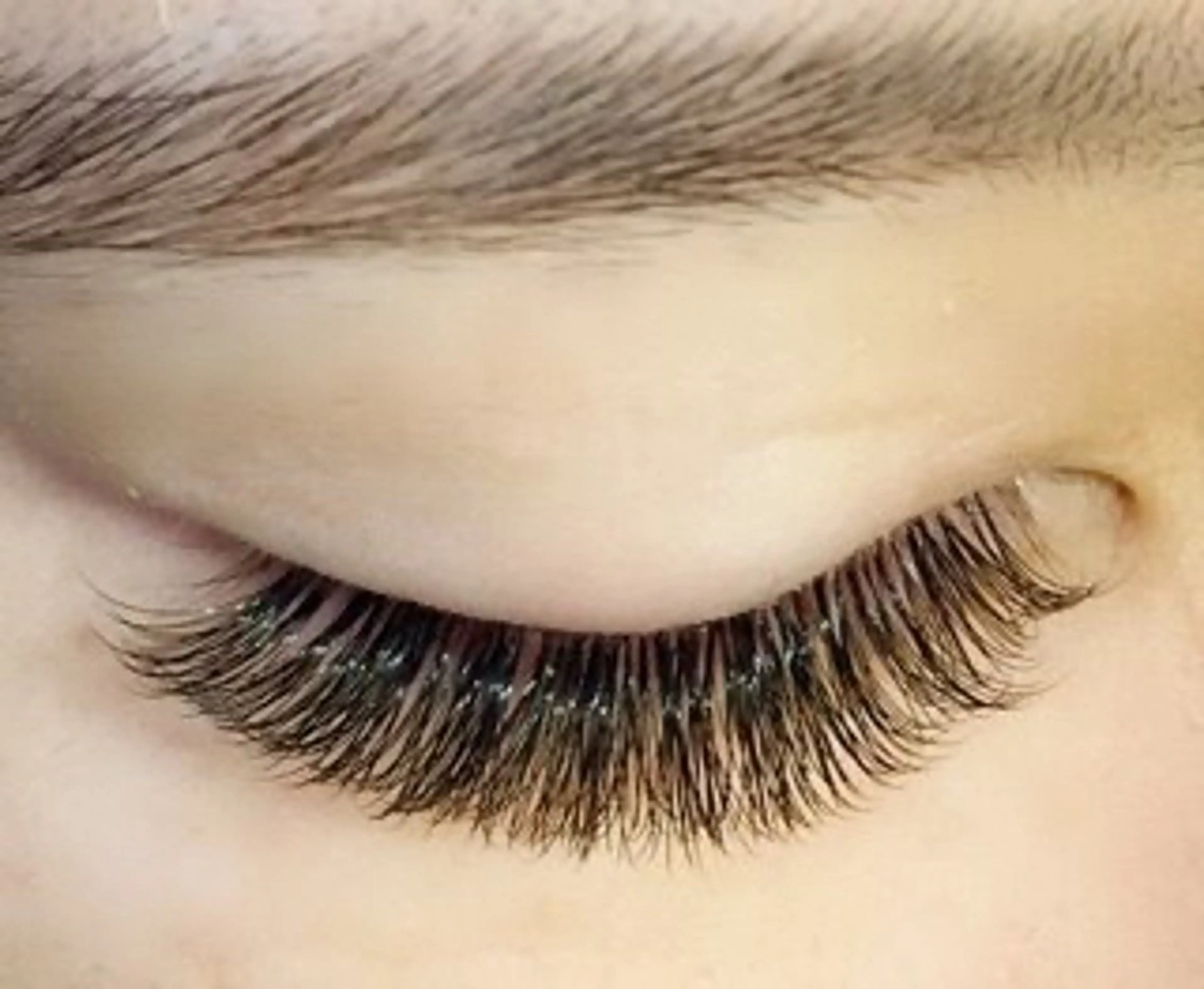 マツエク・マツパ まつげ堂所属・酒井 愛弥のマツエク・マツパデザイン