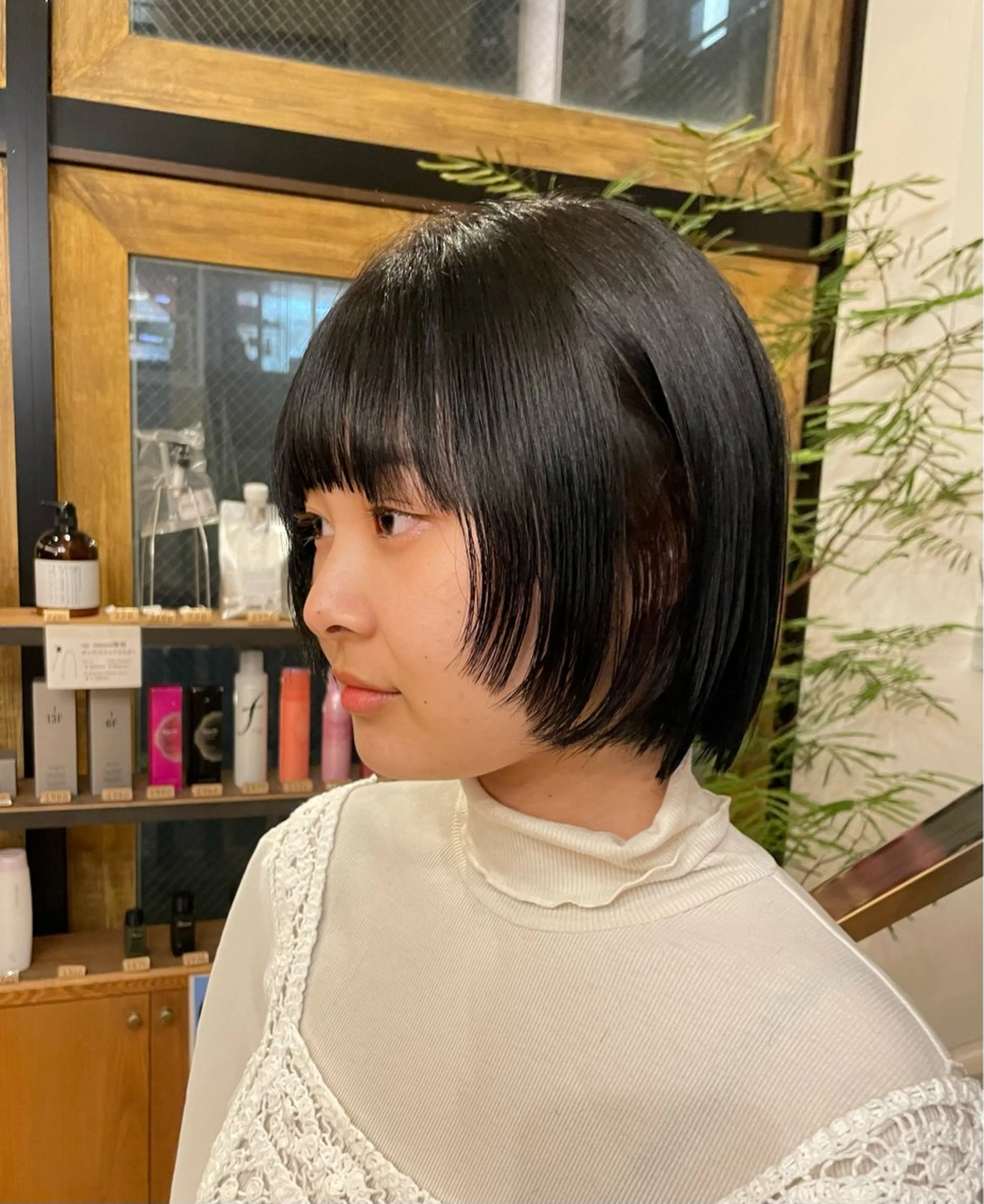 ショート ボブ 似合わせカラー✨ レミのヘアスタイル