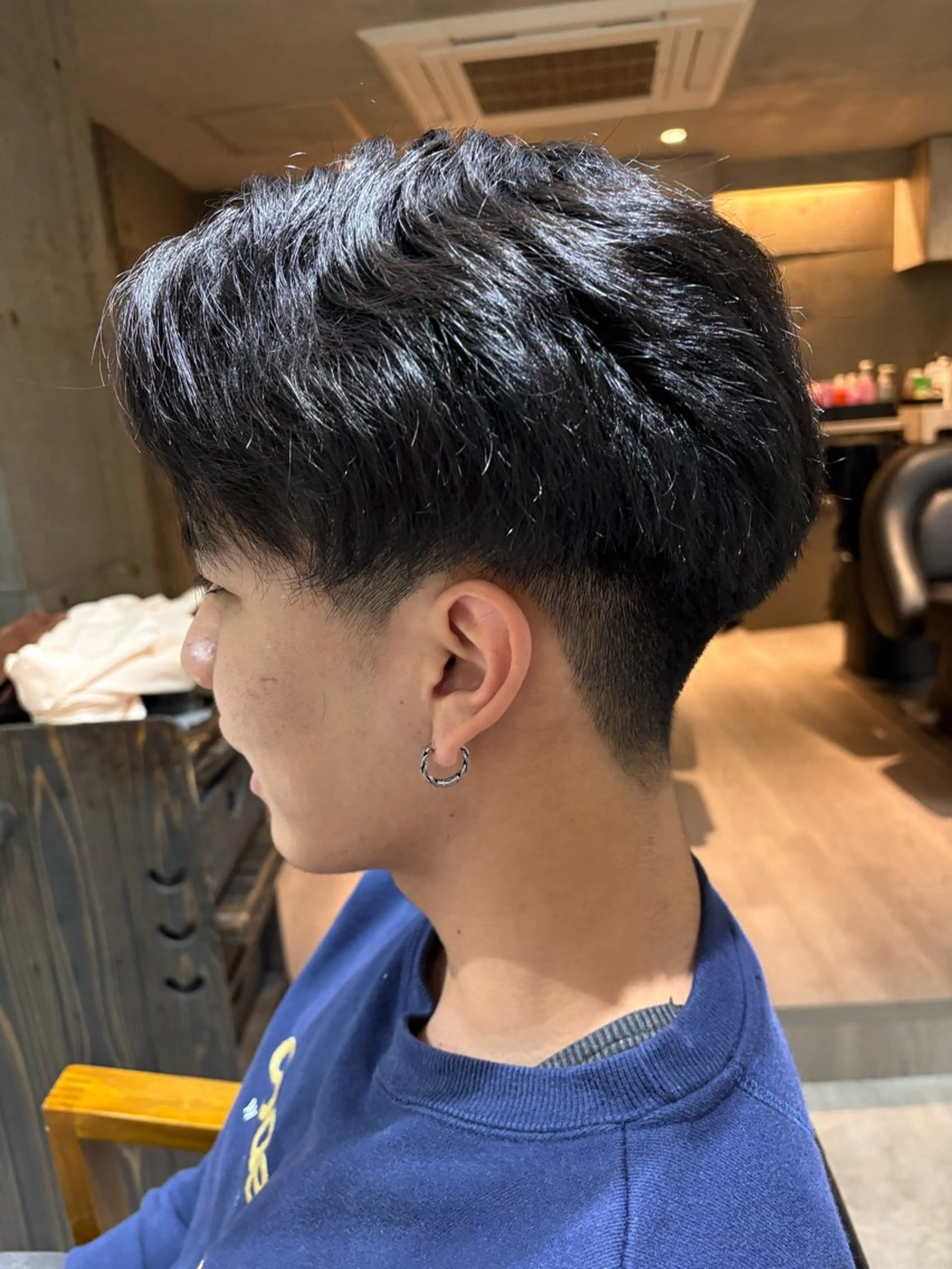 ショート メンズ 🌈透明感カラー 韓国 ミライ🇰🇷のヘアスタイル