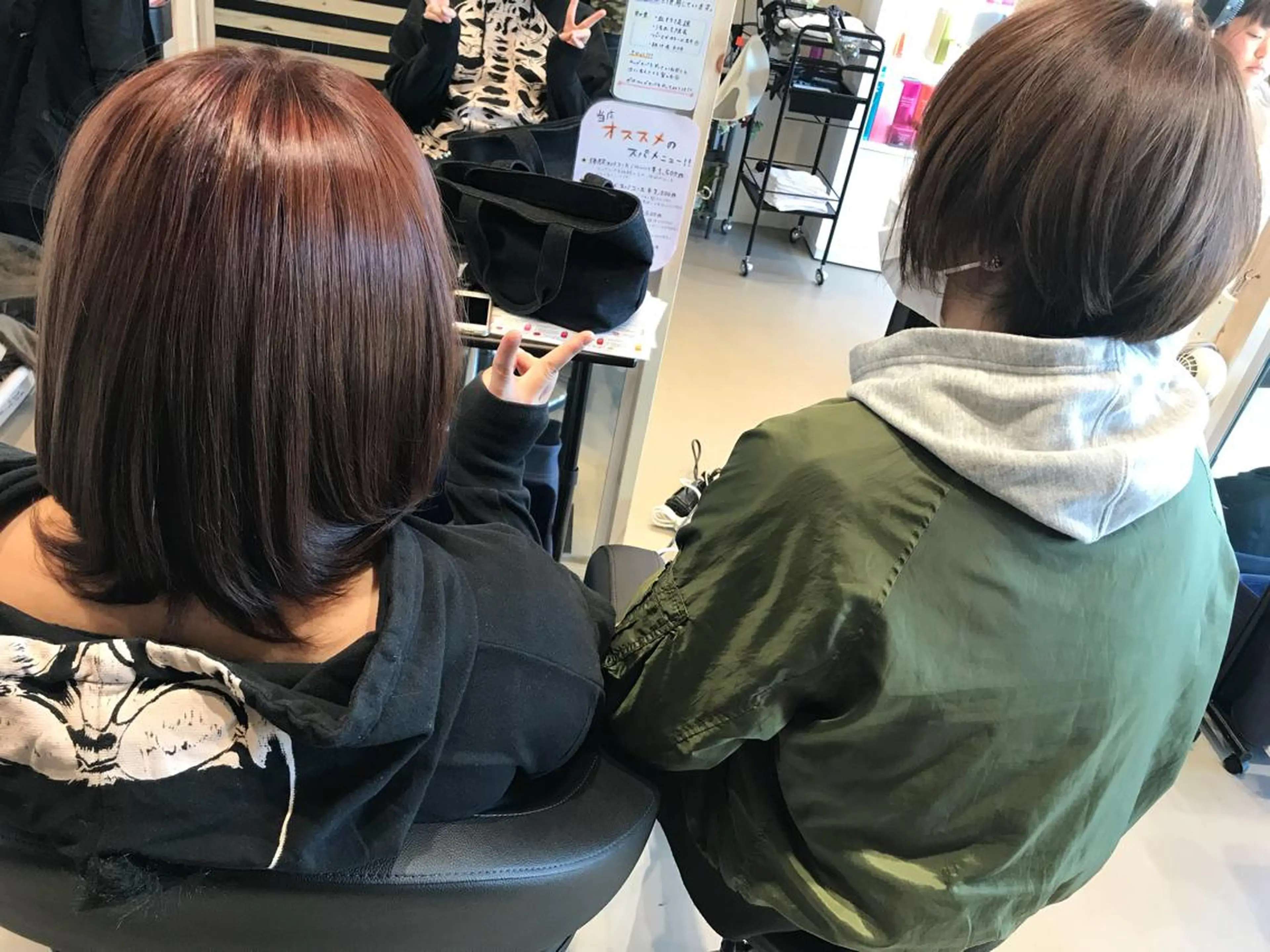 ミディアム カラー アディクシーカラー アッシュ ブリーチ グレージュ ハイライトカラー 大久保 隆蔵のヘアスタイル