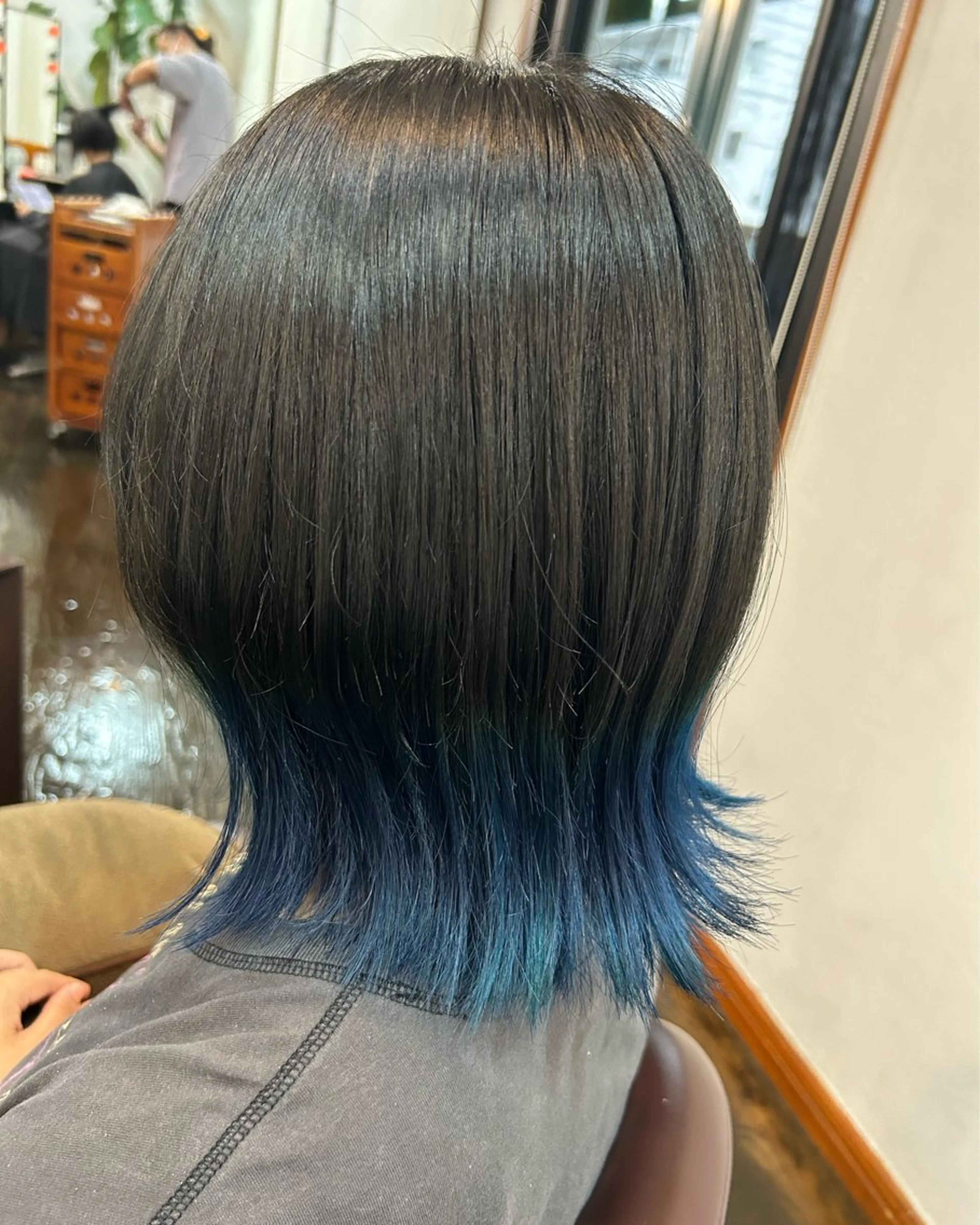 カラー ブルーカラー グラデーションカラー 坂本 瑞季 🤍 髪質改善のヘアスタイル