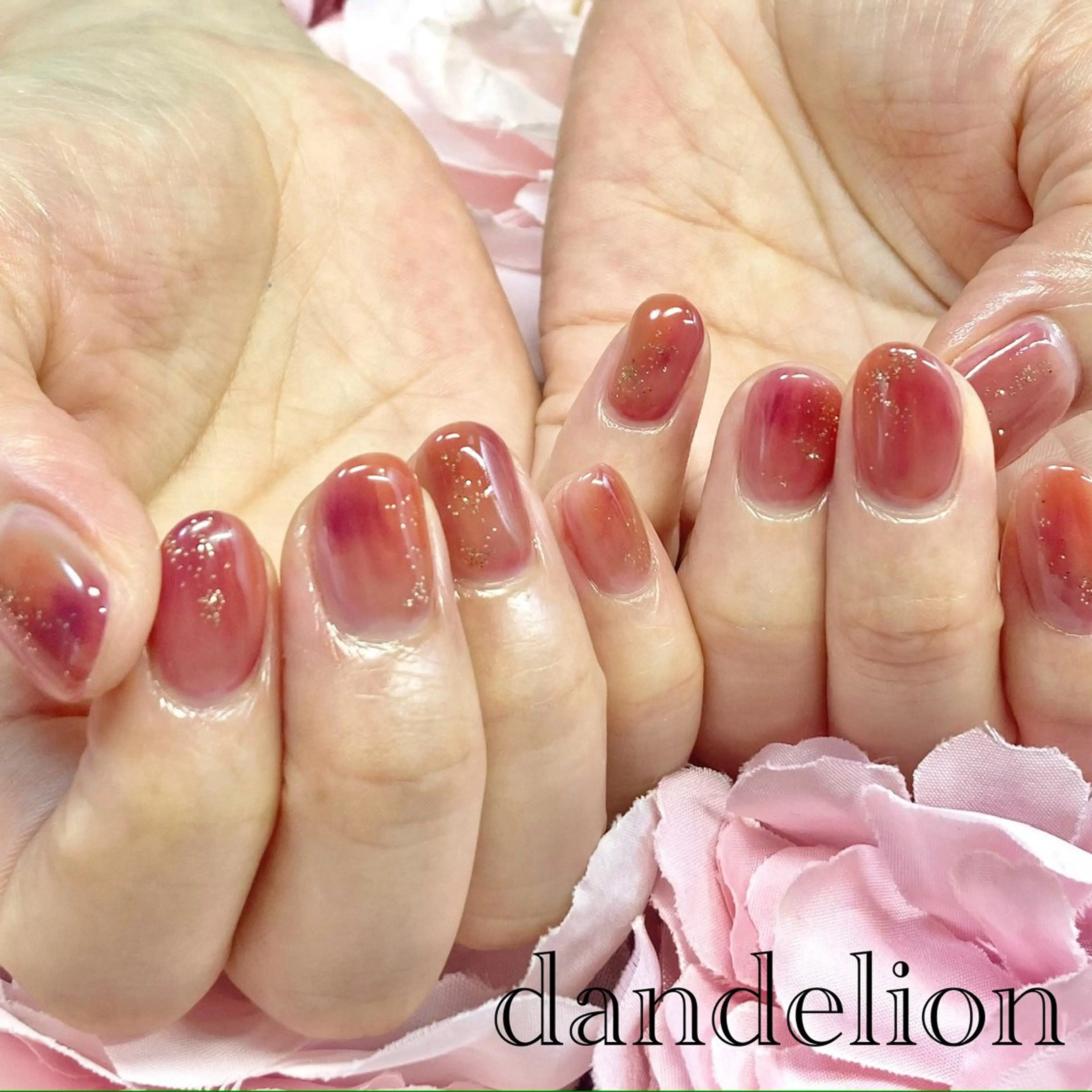 ネイル ハンドネイル ハンドケア dandelion ダンデライオンのネイルデザイン