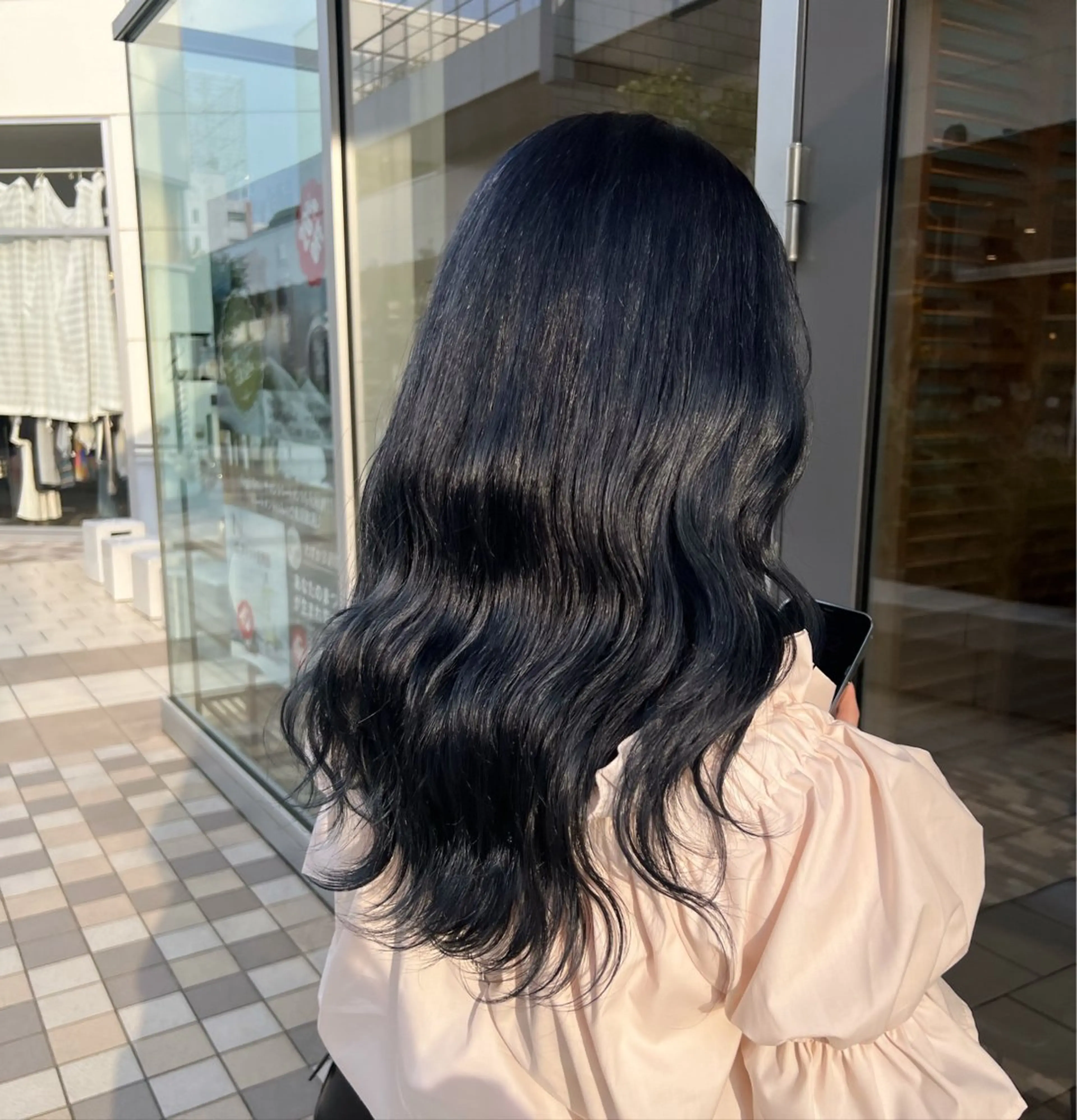 セミロング カラー ブルーカラー ネイビーカラー カット ヘアカラー 🫧Ai/ ロロネー森ノ宮💖のヘアスタイル