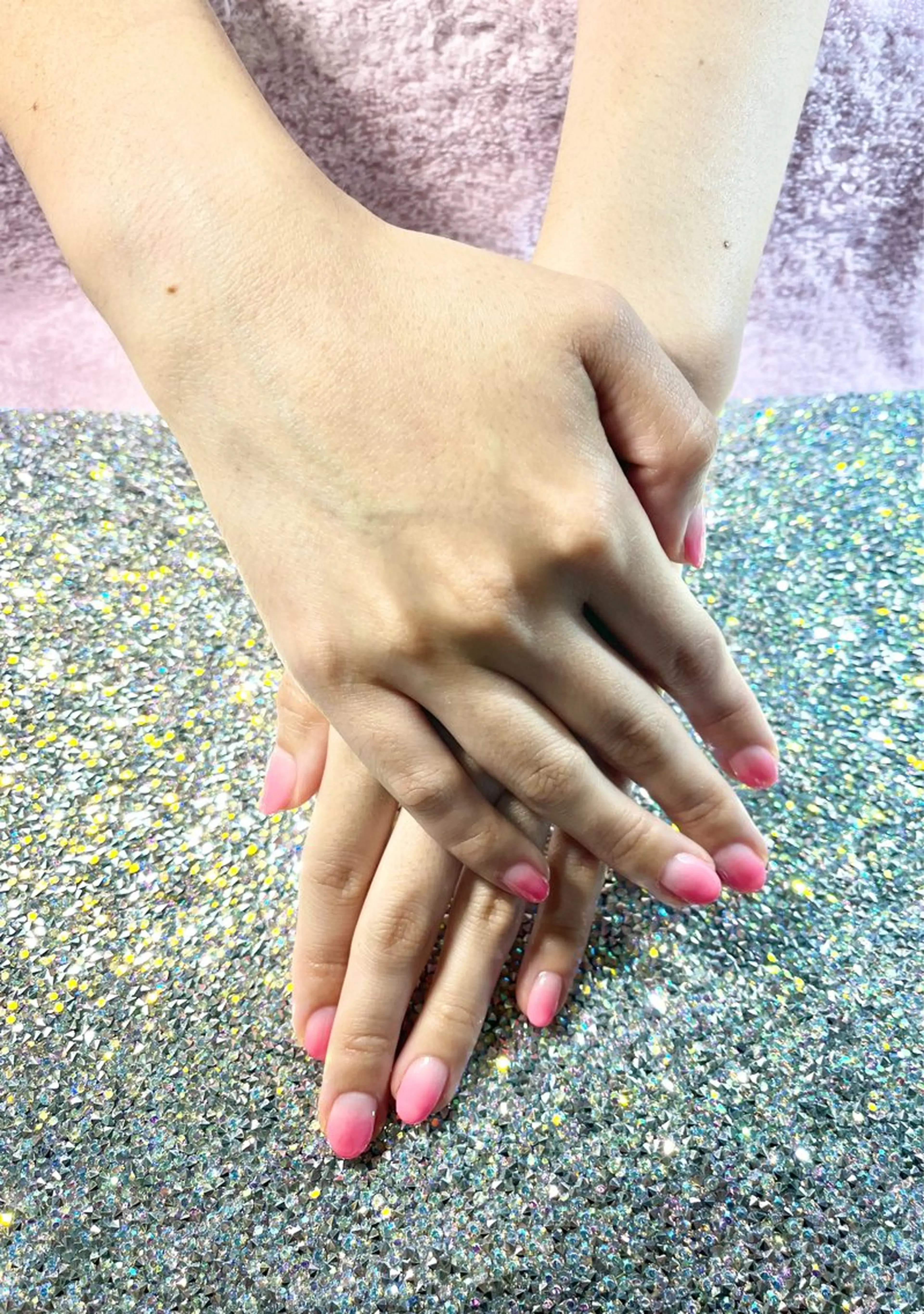 ネイル グラデーション ピンク ハンドネイル Tairacchi タイラッチのエステ・リラクイメージ