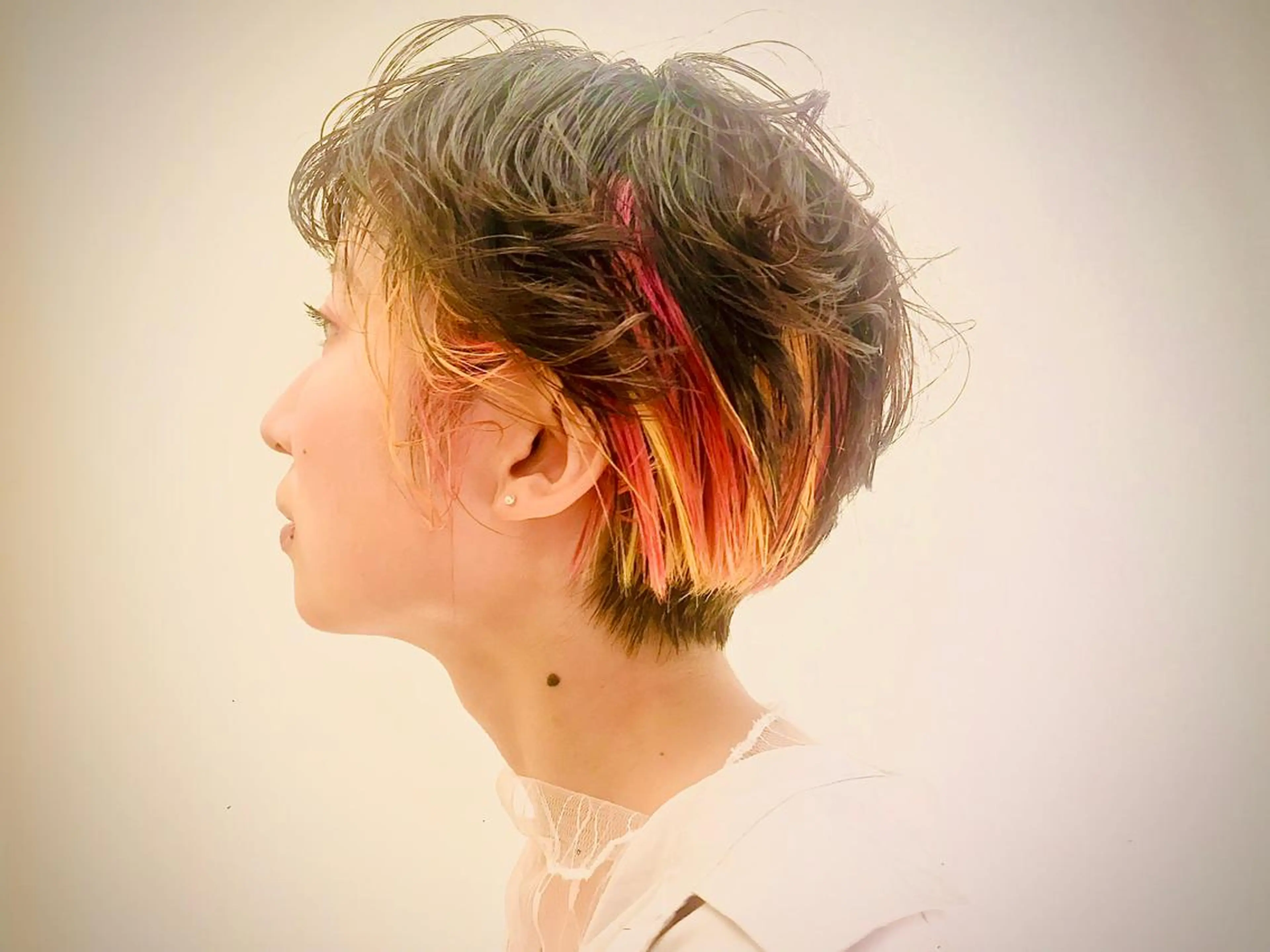 ショート カラー インナーカラー 大野 あさみのヘアスタイル