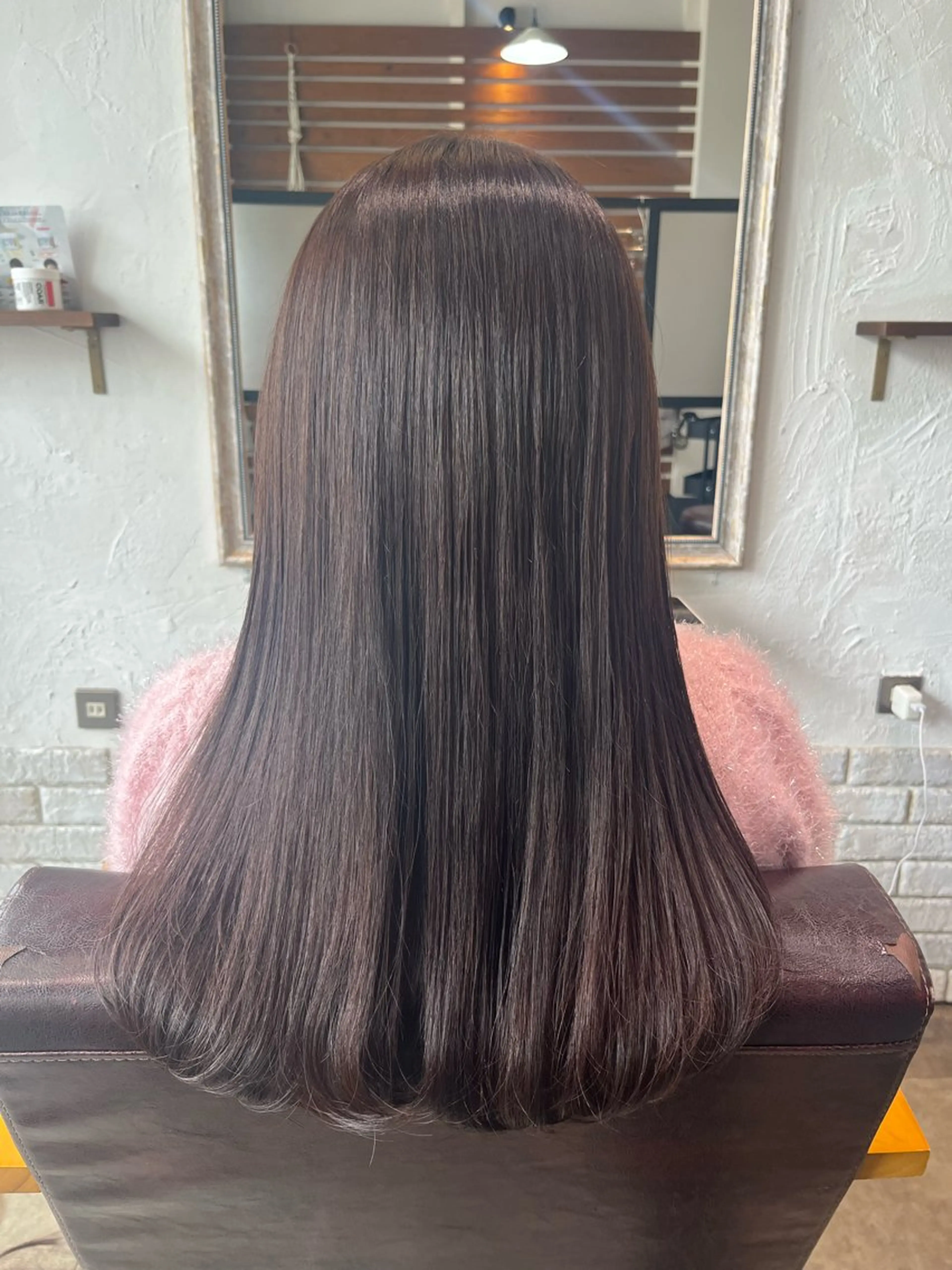 ロング アッシュ アッシュブラウン カット ヘアカラー loup yunaのヘアスタイル
