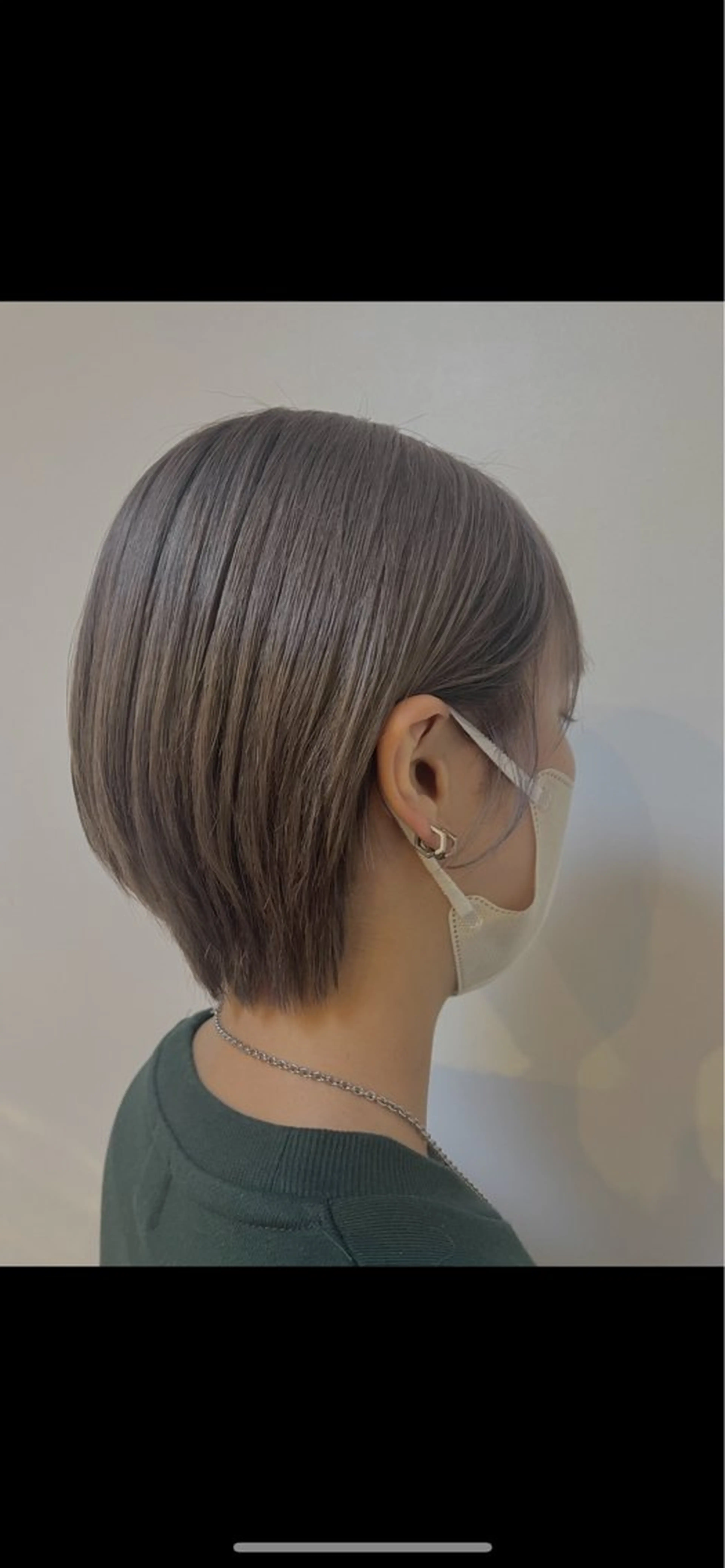 ショート ヘアカラー トリートメント サカシタ アヤカのヘアスタイル
