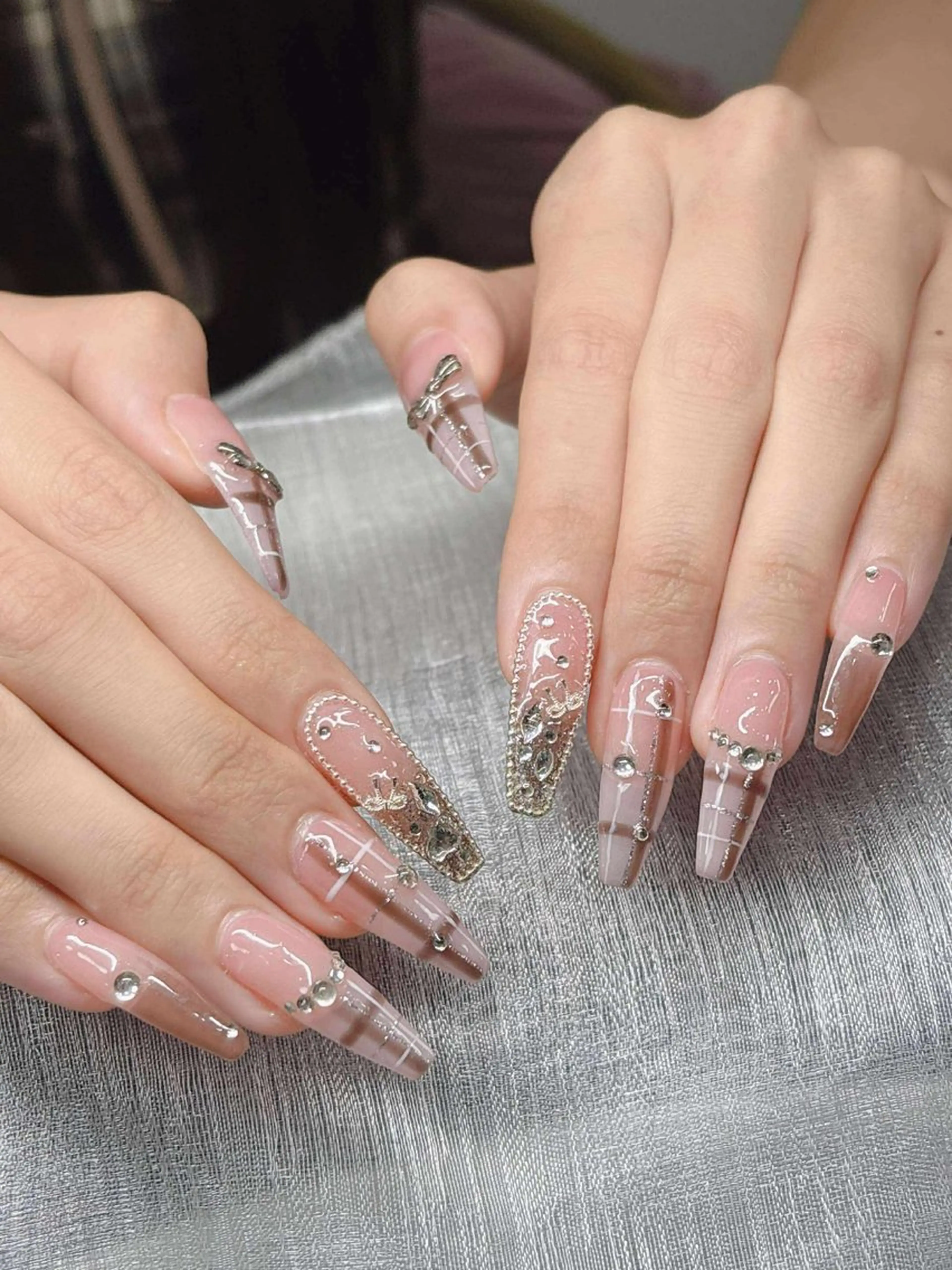 ネイル 長さ出し グラデーション 卒業式 キラキラネイル マグネットネイル ハンドネイル Lee Nailsのネイルデザイン